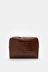 Tom Ford Laptop Sleeve braun aus hochwertigem Kalbleder im Reptilien-Look, frontal fotografiert mit Logo-Prägung und silberfarbener Messing-Hardware.