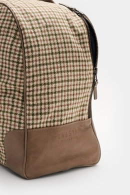 04651/ A trip in a bag Weekender '356-Bag Tweed' beige/braun/grün kariert, Detail seitlich mit Lederboden, brünierter Reißverschluss, griffige Textilhaptik.
