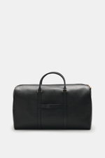 Front view of Thom Browne Weekender schwarz in black finely grained leather, featuring sturdy handles, gold hardware, and spacious main compartment.

<p>Bereit für den nächsten Kurztrip: Der geräumige Weekender von THOM BROWNE aus edlem, fein genarbtem Le