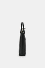 Side view of Thom Browne Shopper schwarz in black grained leather with gold hardware, robust handles, logo embossing, and spacious compartments.
