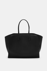 Front view of The Row Tote bag 'Marlo' black in finely grained leather, showcasing handles and spacious design.

Description: <p> Stylish all-rounder by THE ROW: The practical tote bag impresses with timeless design and offers plenty of space for all impo