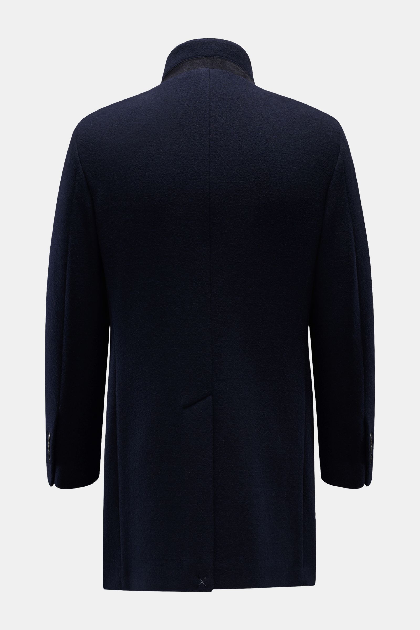 Back view of Fay Jersey-Mantel 'Duty Coat' navy, a slim fit, semi-lined wool-microfiber jersey coat with a variable collar and classic design.

Description: Flexibler Klassiker für Job und Alltag: Der Unconstructed-Mantel 'Duty Coat' von FAY überzeugt 