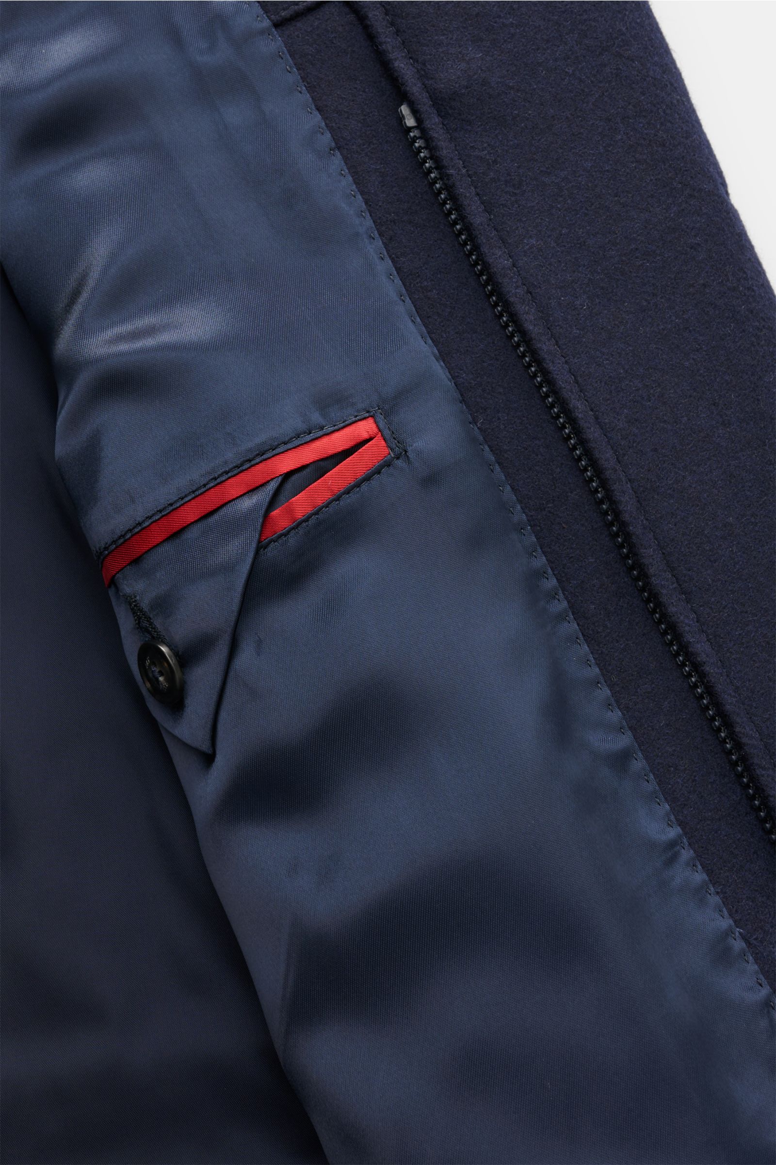 Fay Mantel 'Double Coat' mit Weste navy, Detailansicht Innenfutter mit zwei Innentaschen, Reißverschluss der herausnehmbaren Steppweste.