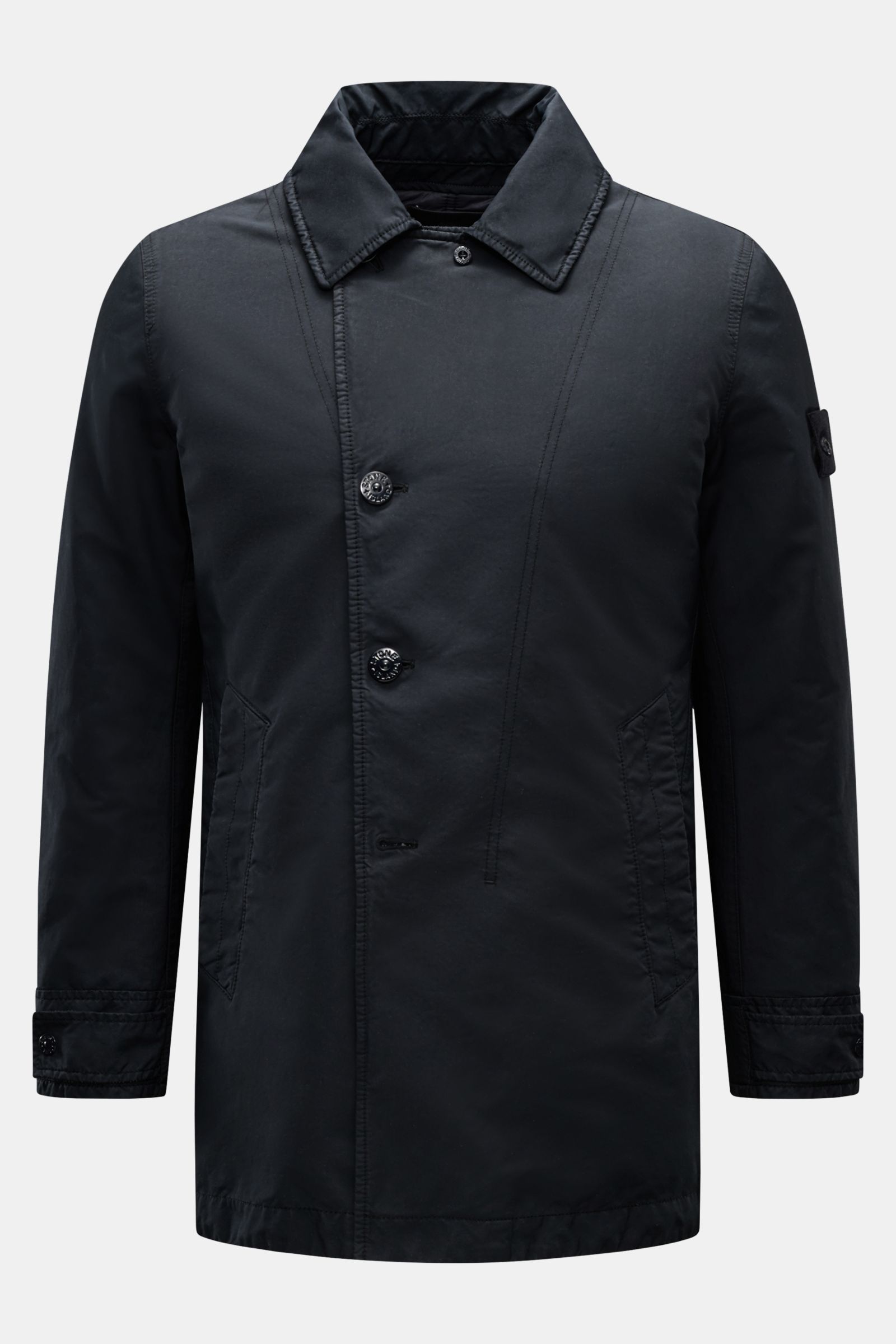 Stone Island Jacke 'David-TC Ghost Piece' navy shown from the front, lightweight navy coat with soft fabric, water- and wind-resistant, slim fit, angled button placket, variable collar with button tab, angled welt pockets, tonal compass badge on sleeve, a