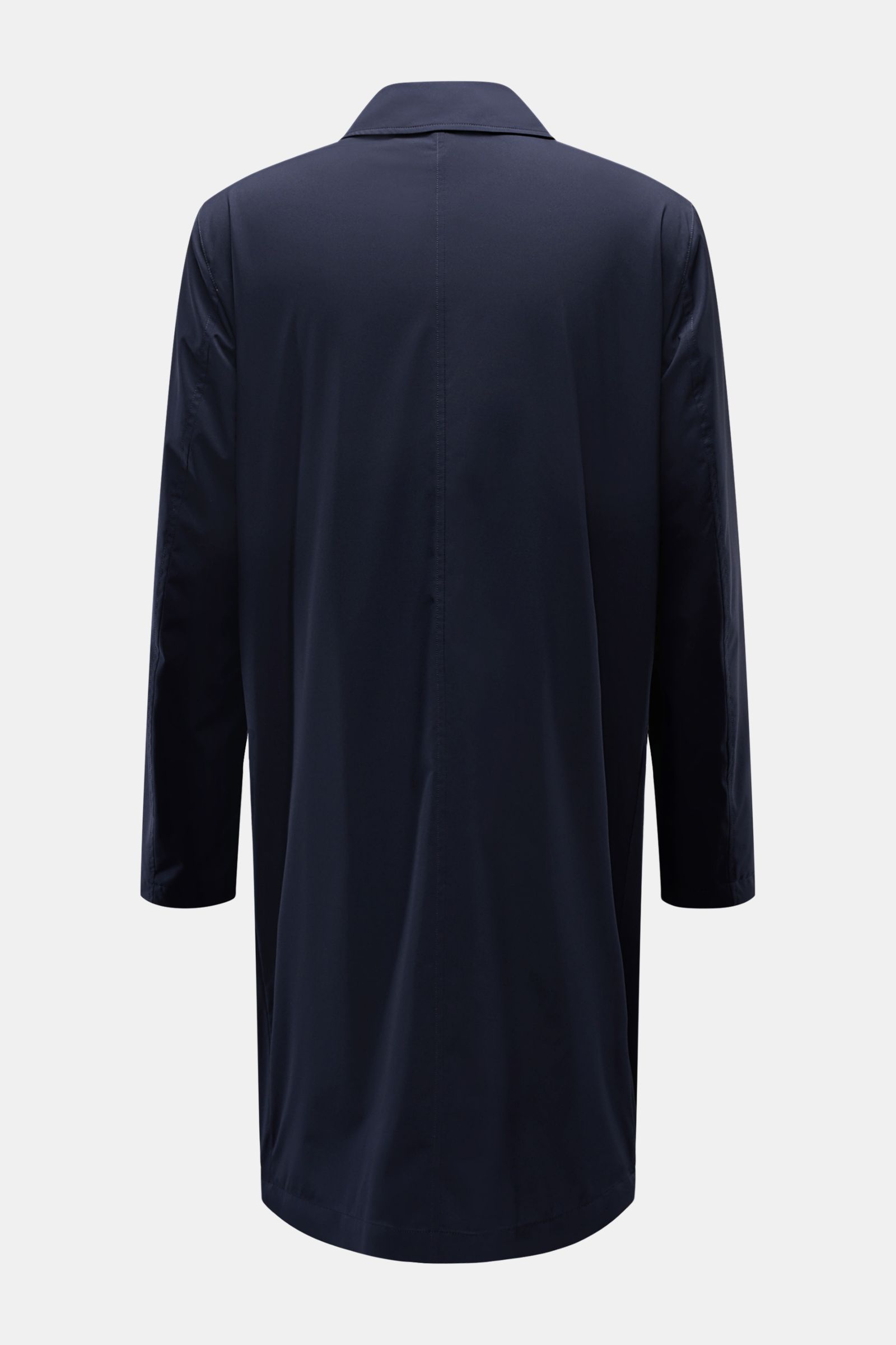 Rear view of Colombo Mantel navy, a slim fit coat with a smooth microfiber finish, featuring a five-button placket and collar.

Description: Dieser Mantel aus hochwertiger Microfaser vom Traditionshaus COLOMBO verkörpert Luxus in seiner reinsten Form u