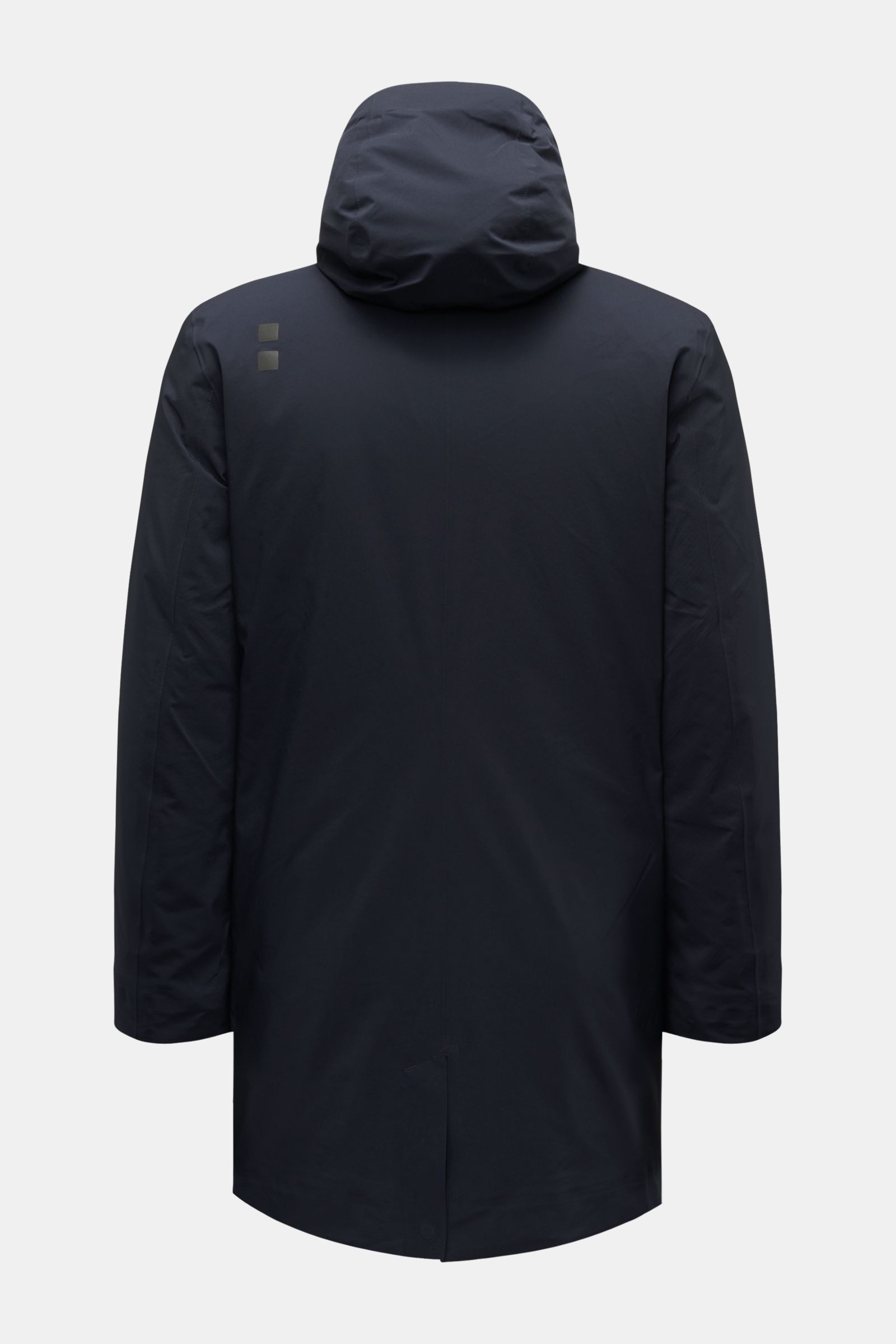 UBR Mantel 'Black Storm' dark navy, Rückansicht mit Kapuze, wasserdicht, atmungsaktiv, Slim Fit, getapte Nähte, herausnehmbare Primaloft-Wattierung.