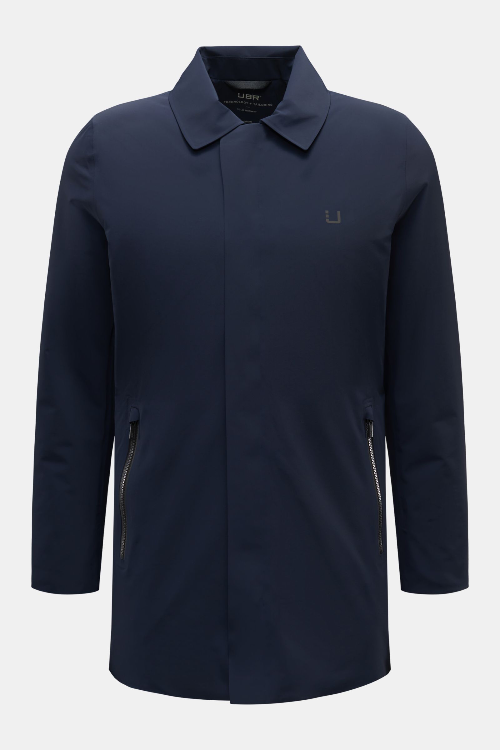 Front view of UBR Kurzmantel 'Regulator Coat' navy, a lightweight, functional short coat with microfiber, bi-elastic fabric, Primaloft insulation, waterproof and breathable membrane, taped seams, slim fit, two-way zipper, magnetic wind flap, collar, zippe