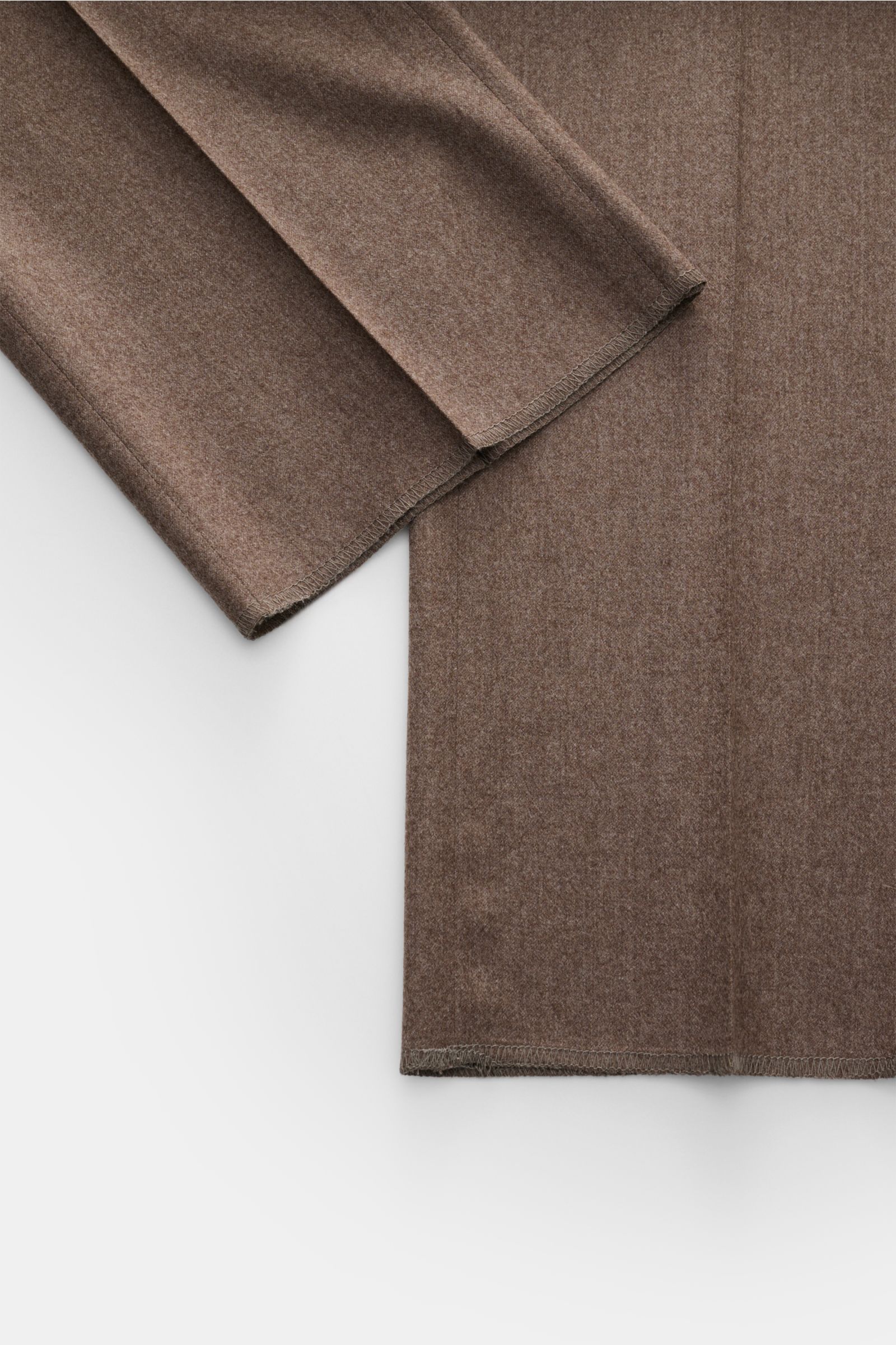 Tagliatore Anzug 'Vesuvio' graubraun meliert, Detailaufnahme von Ärmel und Saum, weiche Schurwolle mit Seide, Slim Fit Zweiteiler.