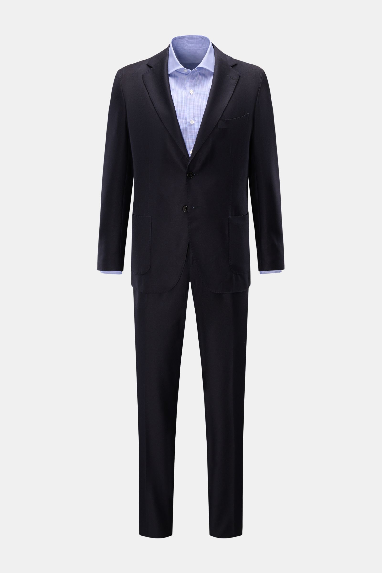 Santaniello Anzug navy, frontale Ansicht mit tailliertem Slim Fit Sakko aus Wolle-Cashmere, zwei Knöpfen, fallendem Revers, Hüfttaschen und schmal zulaufender Hose.