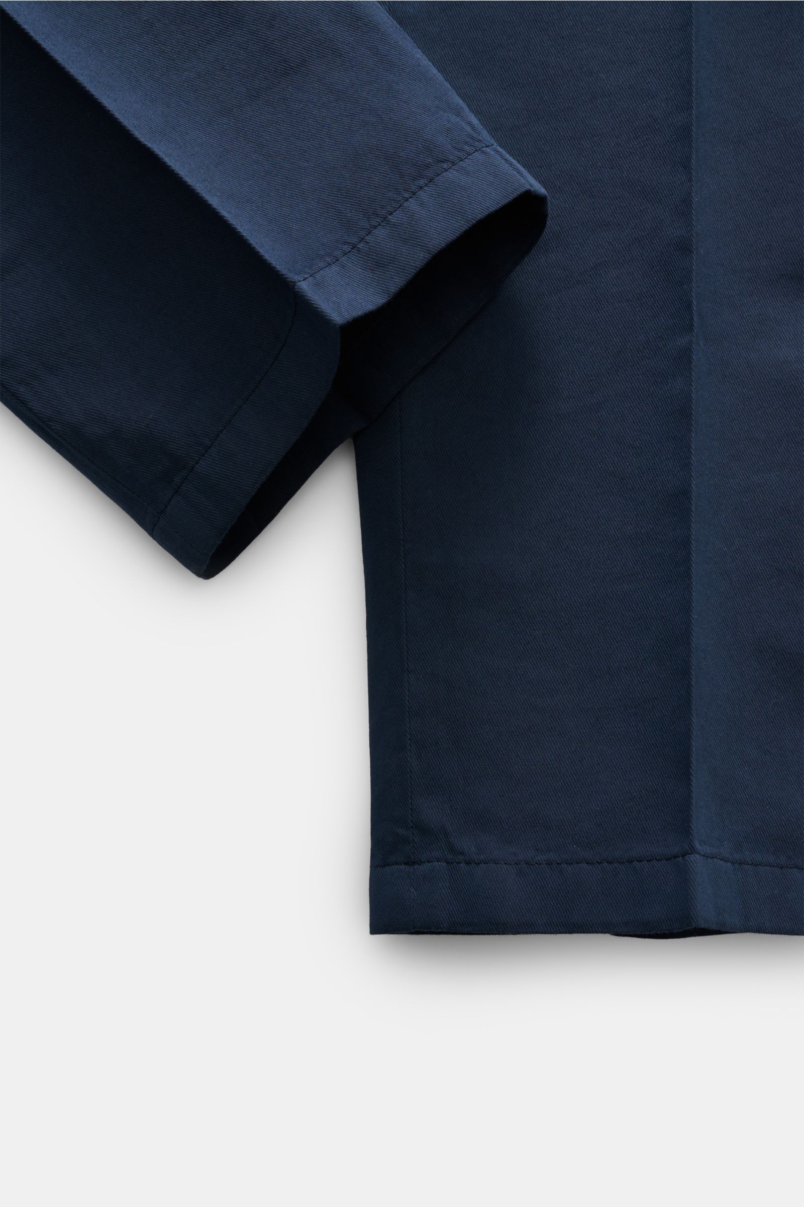 Boglioli Anzug 'K. Jacket' dunkelblau, Detailansicht Ärmel und Stoffstruktur, Baumwoll-Seiden-Twill, unconstructed, garment dyed, Slim Fit