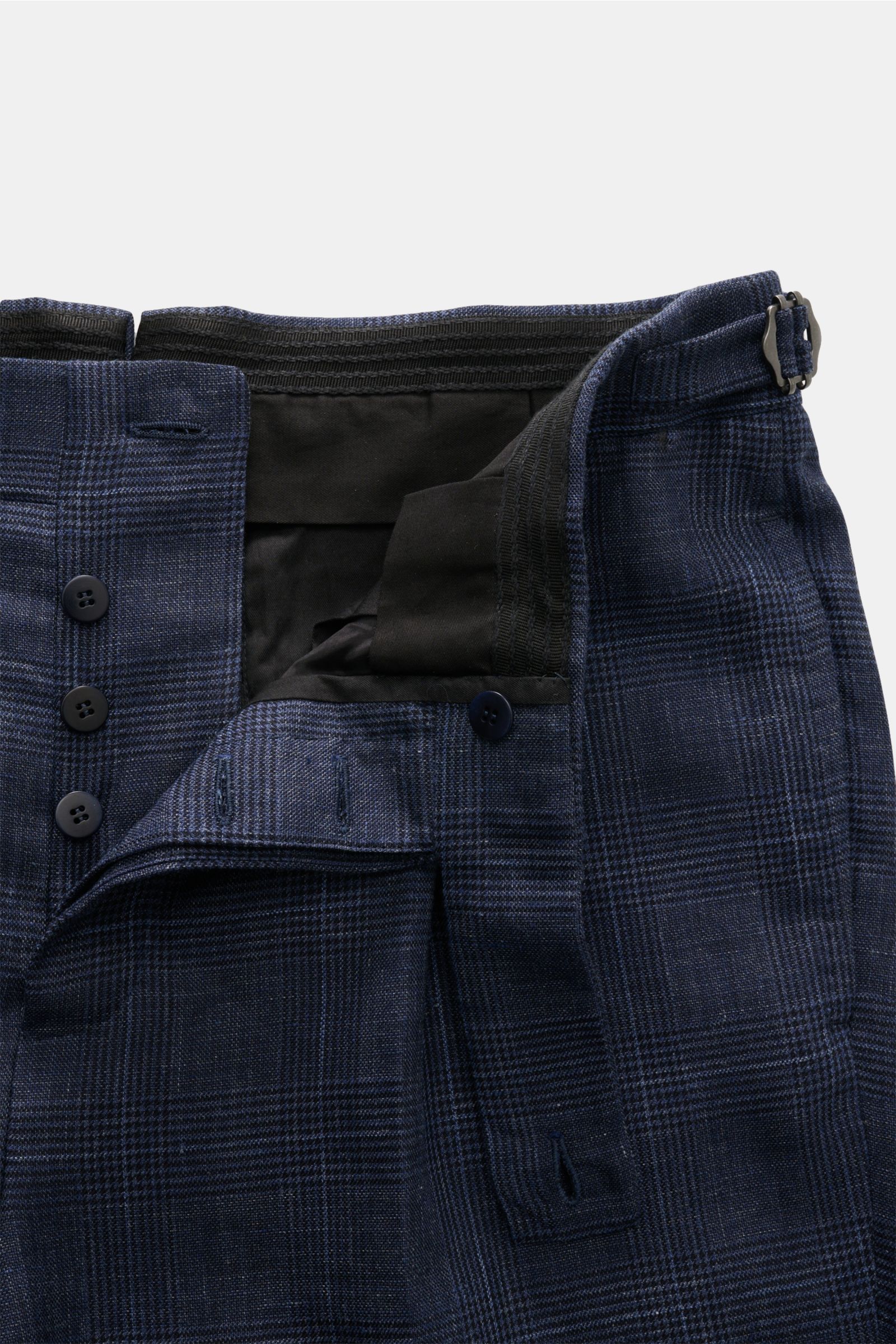 Stile Latino Anzug 'Vincenzo' navy/graublau kariert, Button-Fly-Hose mit Side-Adjuster, Detailaufnahme von oben, weicher Griff, Wolle-Leinen-Mix.
