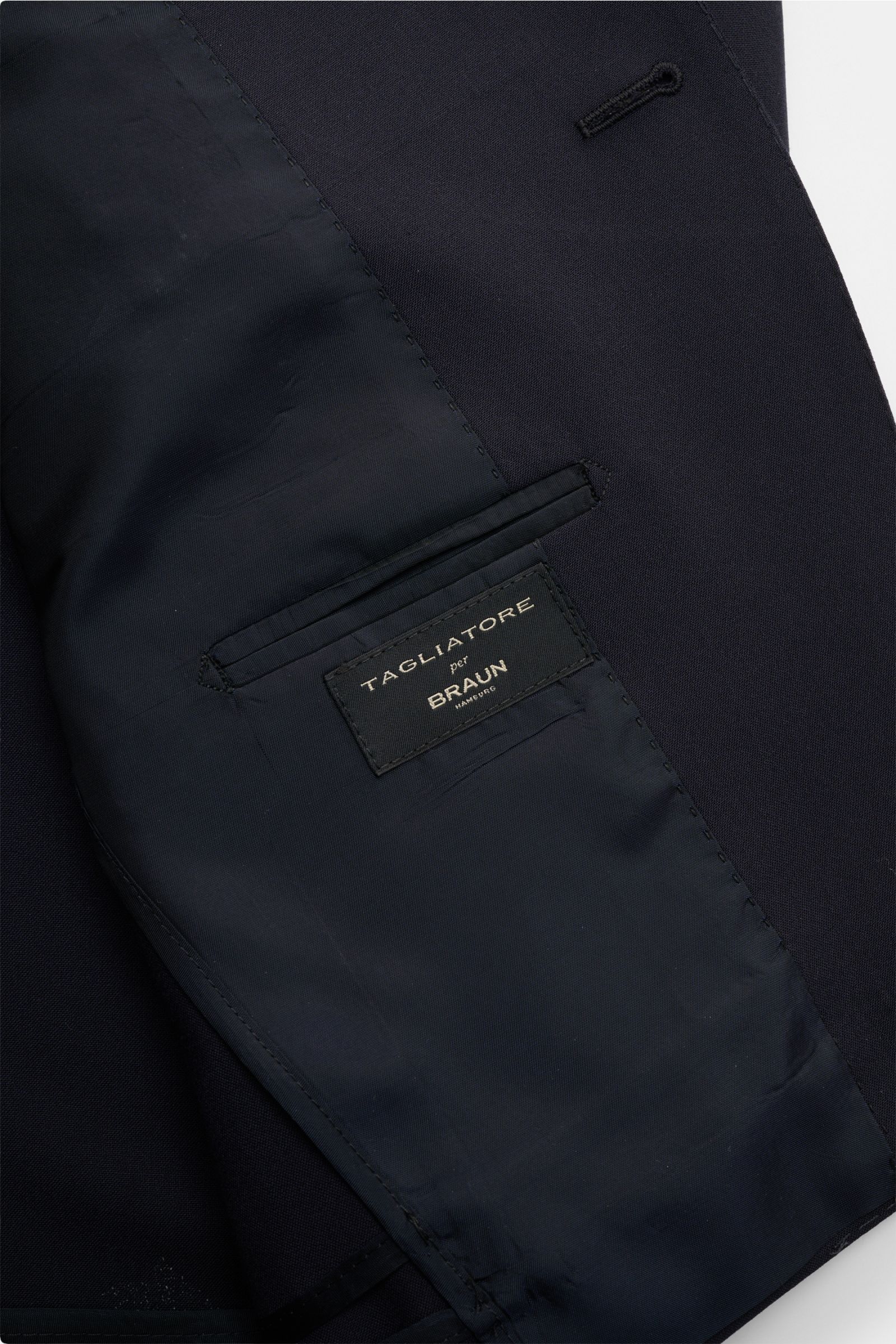 Innenansicht des Tagliatore Anzugs 'Vesuvio' dark navy, schmal geschnitten, aus Schurwolle mit Seide, leichter Slim-Fit-Zweiteiler.