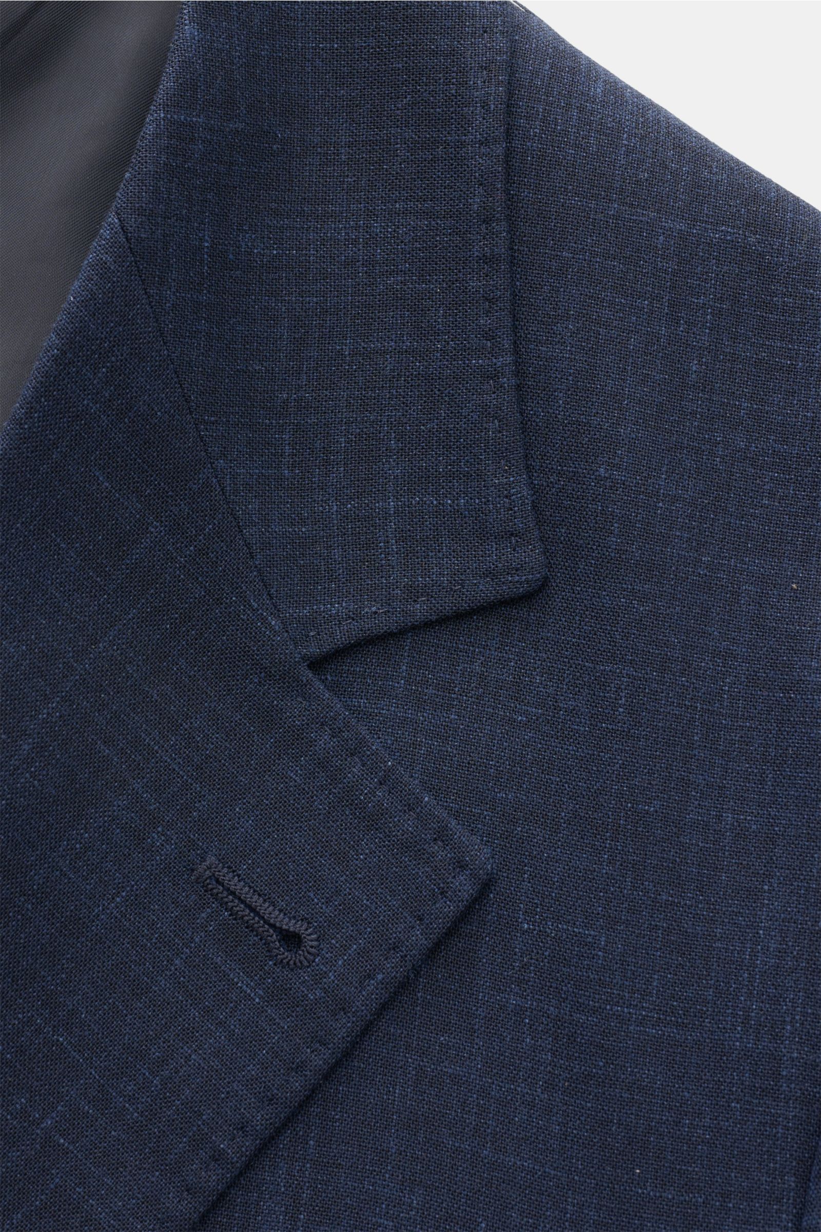 Close-up front-side view of the navy meliert fabric and lapel detail of the Brunello Cucinelli Anzug navy meliert, crafted from a luxurious wool, silk, and linen blend.

Description: When Italian elegance meets luxurious craftsmanship, the Brunello Cucine
