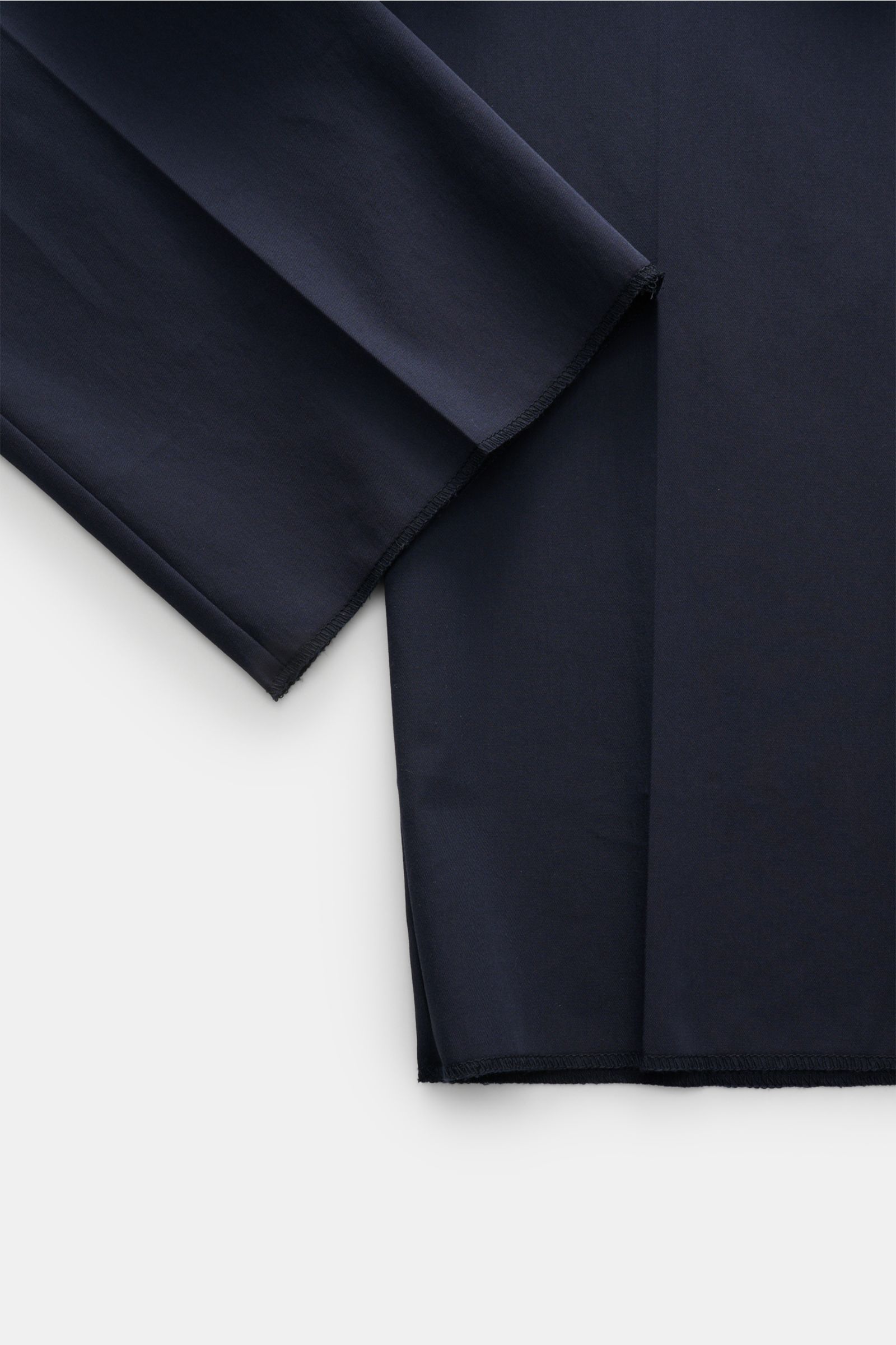Doppiaa Anzug 'Aanversant' navy, Detailansicht Stoff und Saum, reine Baumwolle, Regular Fit, sommerliches Tailoring, weicher Griff, Unconstructed Design.