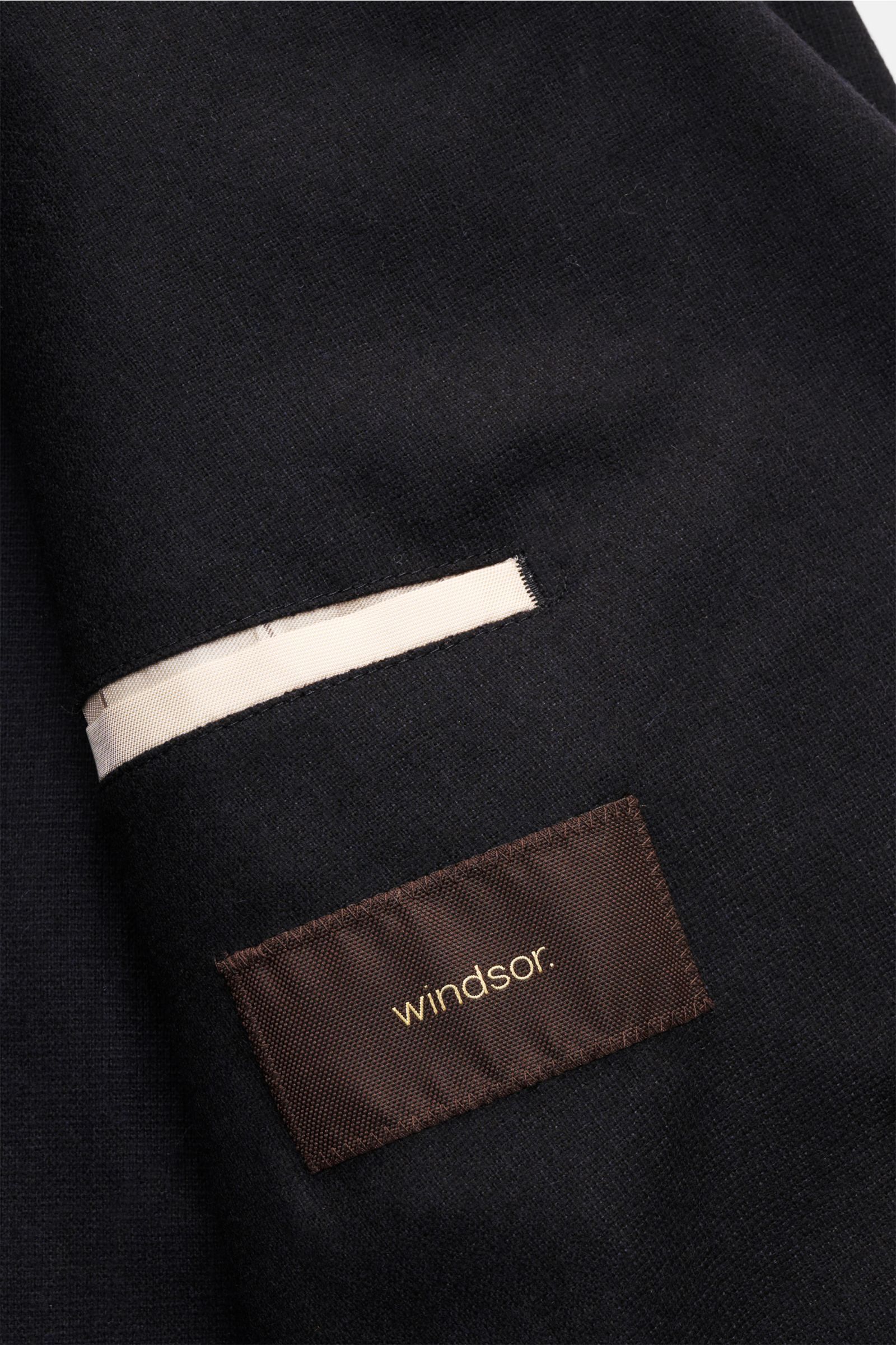 Innenansicht des Windsor Sakko 'Salio' dark navy mit weichem Woll-Mix, zwei Innentaschen und Unconstructed Design, Detailaufnahme.