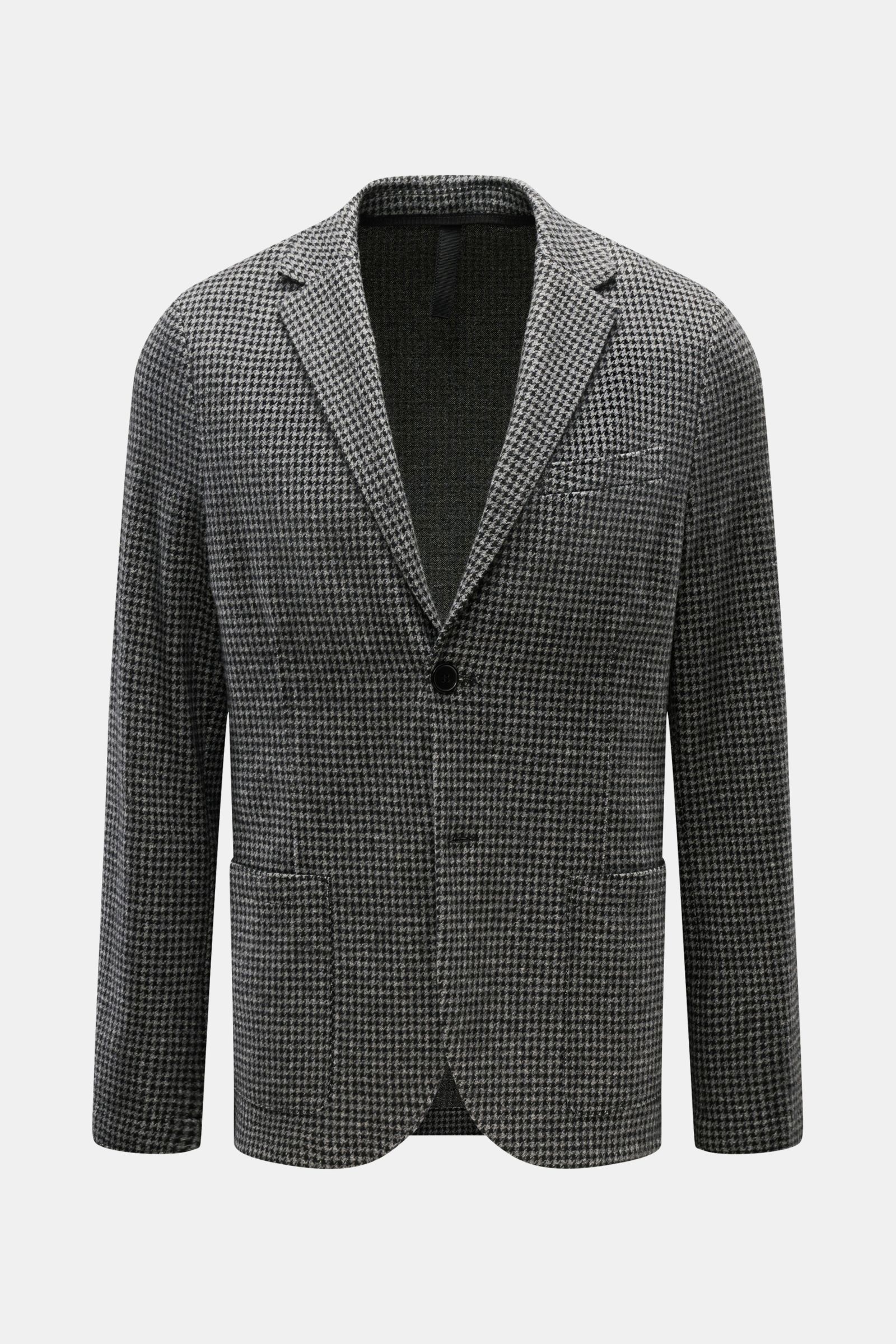 Harris Wharf London Jersey-Sakko grau/schwarz gemustert, frontal fotografiert, Slim Fit, Jersey aus Schurwolle, Baumwolle, Microfaser, leichter Stretch, Hahnentritt, zwei Knöpfe, fallendes Revers, Brust- und Hüfttaschen, ungefüttert, zwei Innentaschen.