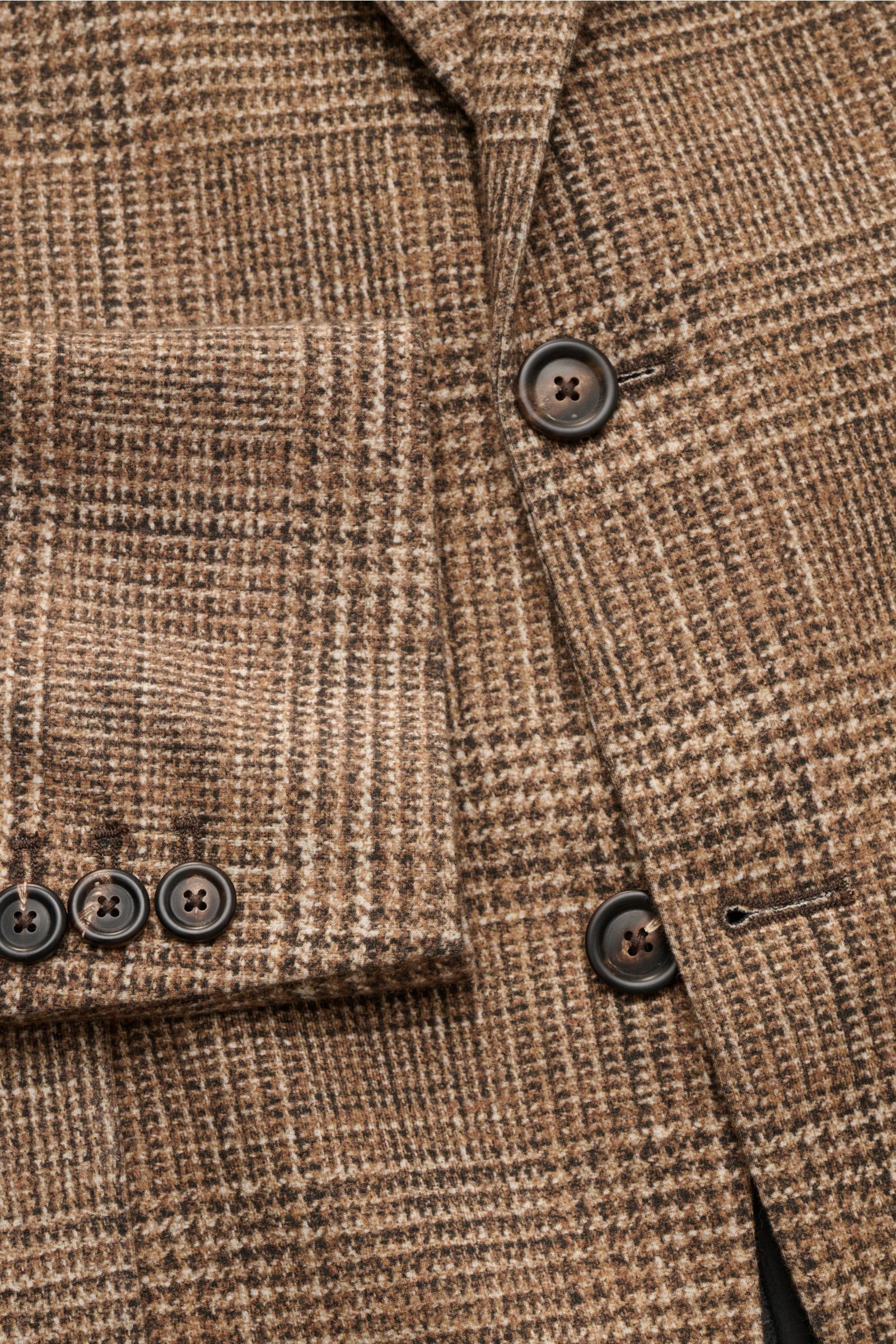 Circolo 1901 Jersey-Sakko braun/beige kariert, Slim Fit, tailliert, Glencheck-Print, weicher Baumwoll-Jersey, Knöpfe und Brusttasche, Detail von vorne.