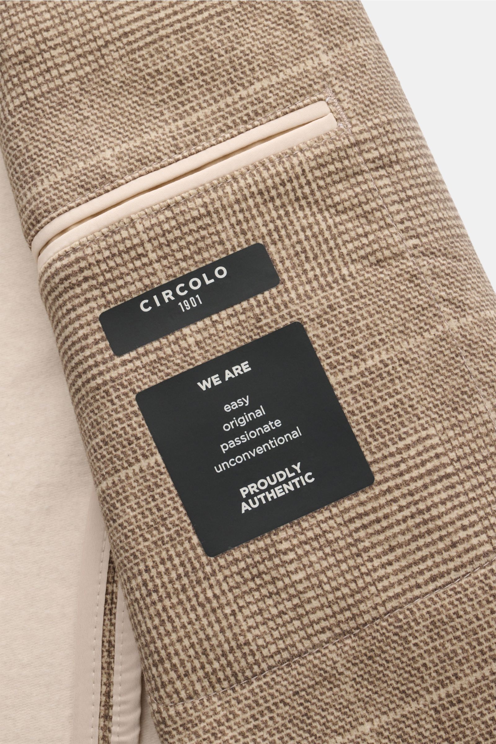 Circolo 1901 Jersey-Sakko beige/braun kariert, Detailansicht innen mit Glencheck-Print, weichem Jersey aus Baumwolle mit Stretch, Unconstructed-Design und Innentasche.