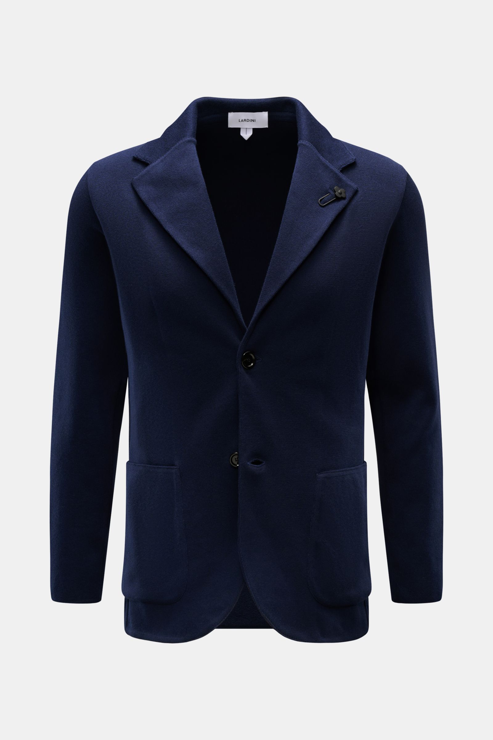 Lardini Strickblazer navy, Slim Fit, aus reiner Baumwolle mit feinem Strickbild, fallendem Revers und Blüten-Anstecker, frontale Ansicht.