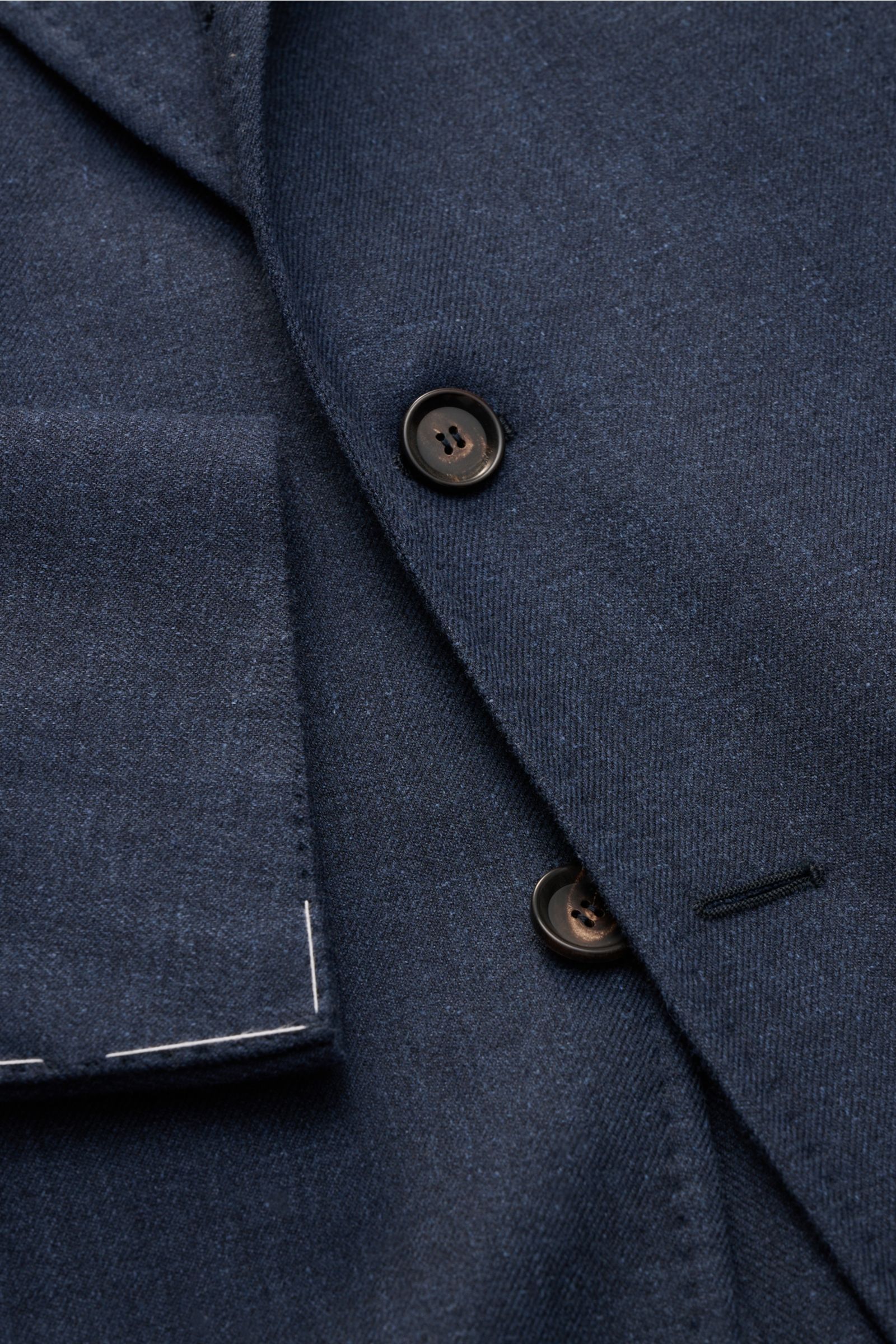 Close-up front view of Stile Latino Smart-casual jacket 'Vincenzo' navy mottled showing fabric texture, buttons, and lapel detail.

Description: STILE LATINO presents luxury you can feel with its elegant smart-casual jacket 'Vincenzo' in a blend of lig