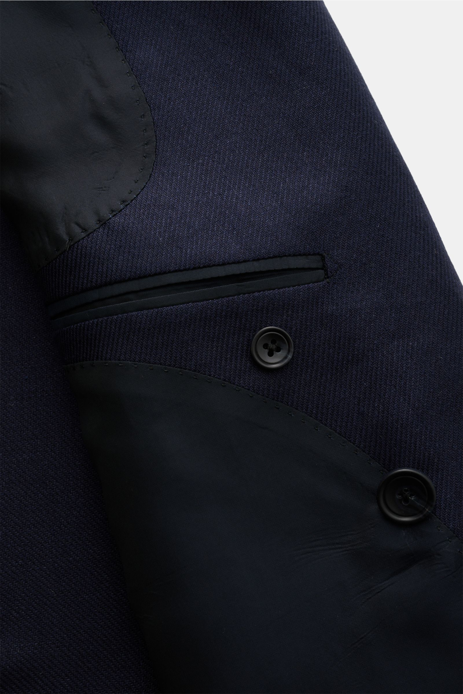 Tagliatore Seidensakko 'Vesuvio' navy, Detailansicht innen, weiche reine Seide, markante Webstruktur, Innentaschen mit Knöpfen, halb gefüttert.