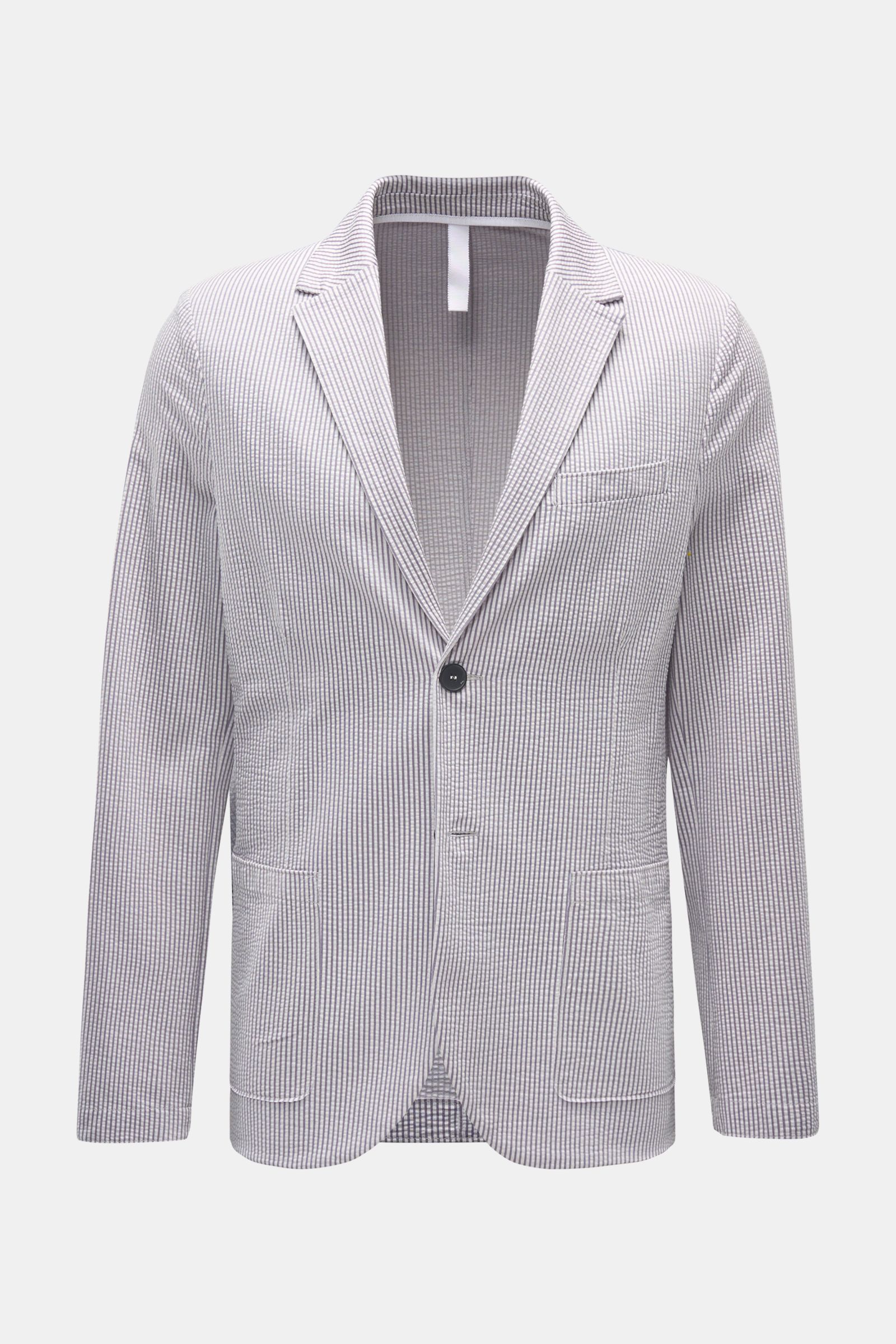 Harris Wharf London Seersucker-Blazer grau/weiß gestreift, sportiver Slim Fit, Unconstructed-Design, zwei Knöpfe, fallendes Revers, Brust- und Hüfttaschen, ungefüttert, frontale Ansicht.