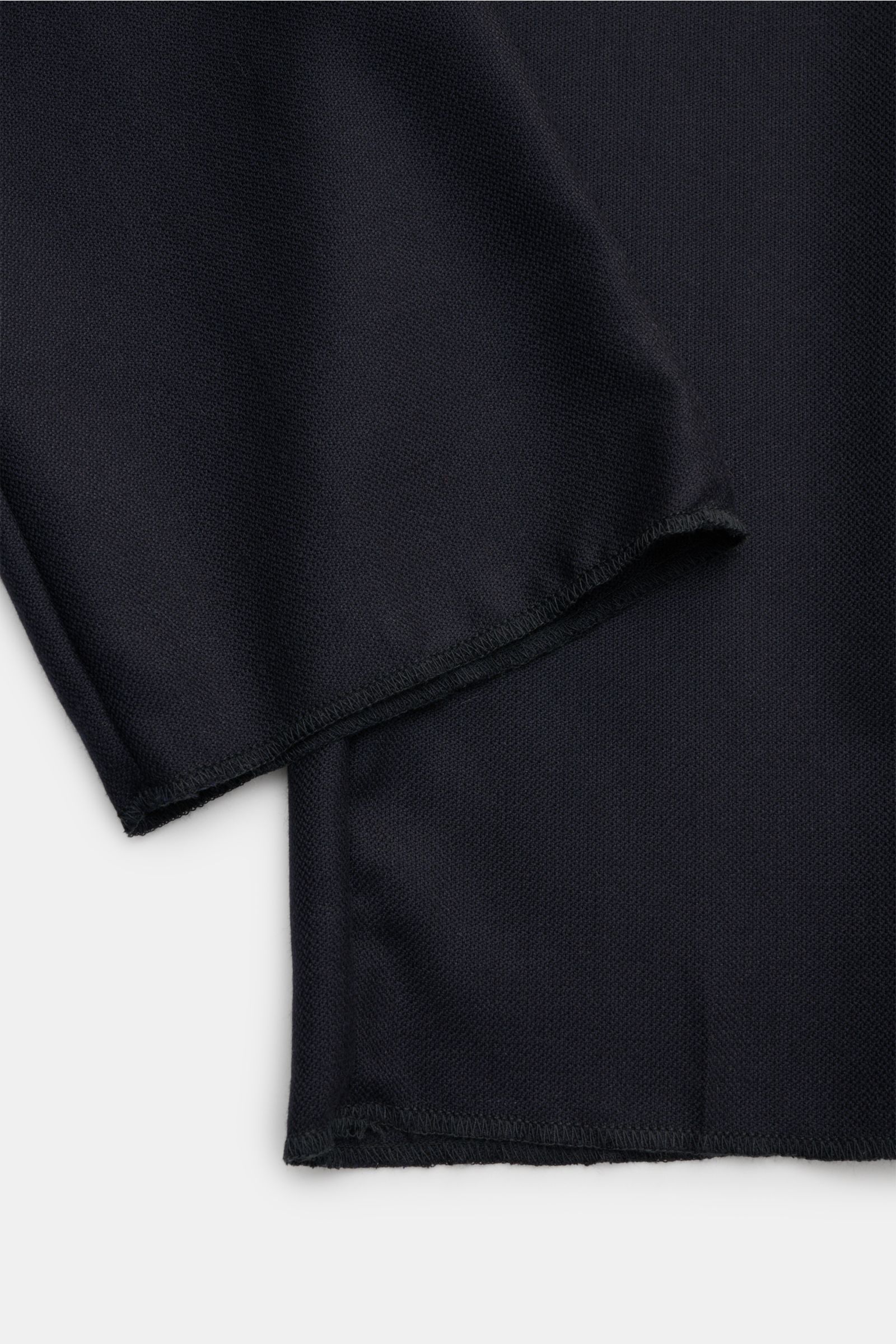 Marco Pescarolo Cashmere Jogpants 'Chiaia' navy, Detailaufnahme von unten mit offener Länge, reiner Cashmere, softer Griff, leichte Qualität, feiner Strukturjersey, Regular Fit, Reißverschluss, Bundknopf, elastischer Bund mit Tunnelzug, hohe Bundhöhe, pas