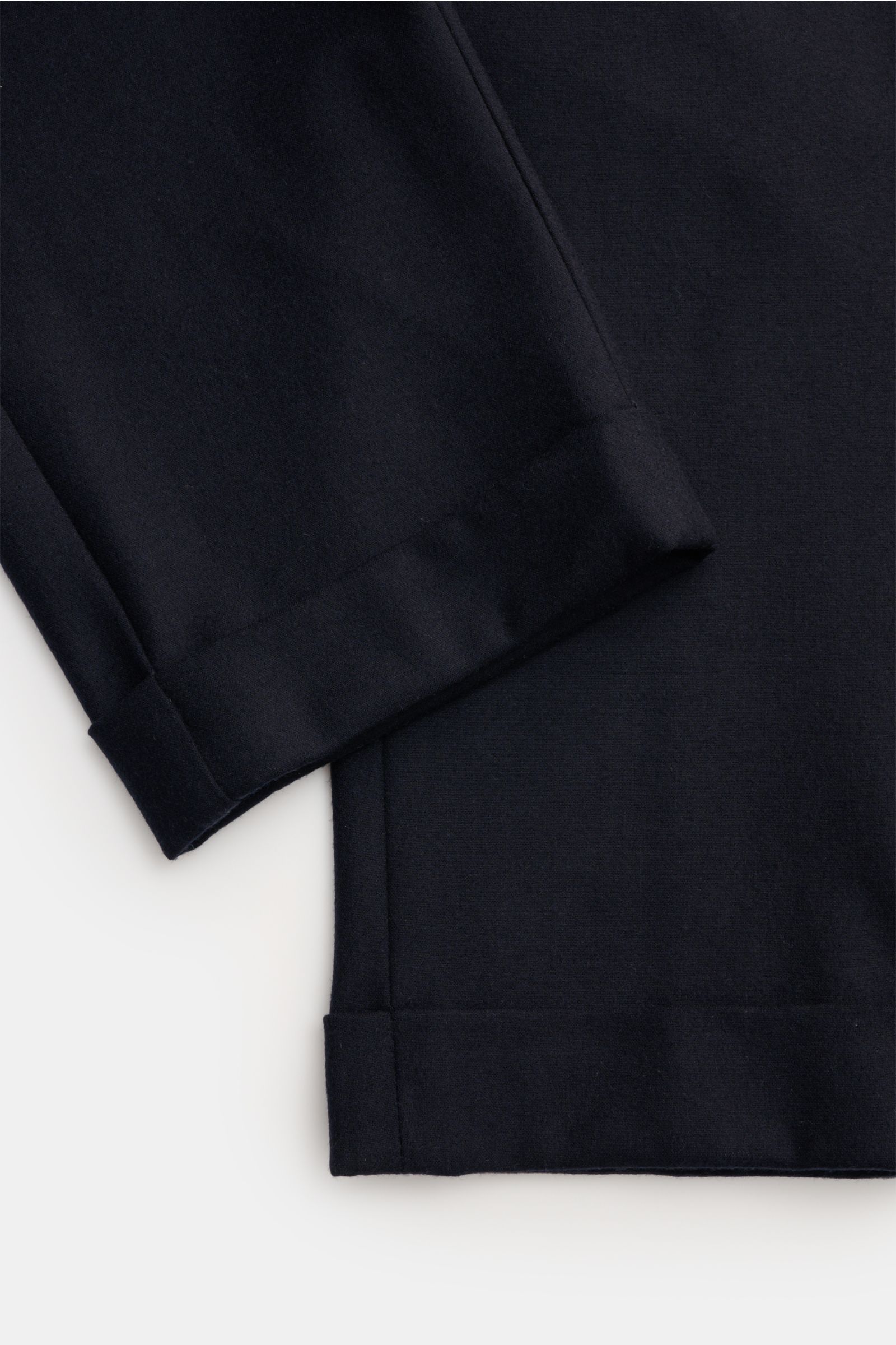 Marco Pescarolo Cashmere Jogpants 'Caracciolo' navy, Detailaufnahme von Saumaufschlag und Bein, schmal zulaufend, geschmeidiger Cashmere, Regular Fit.