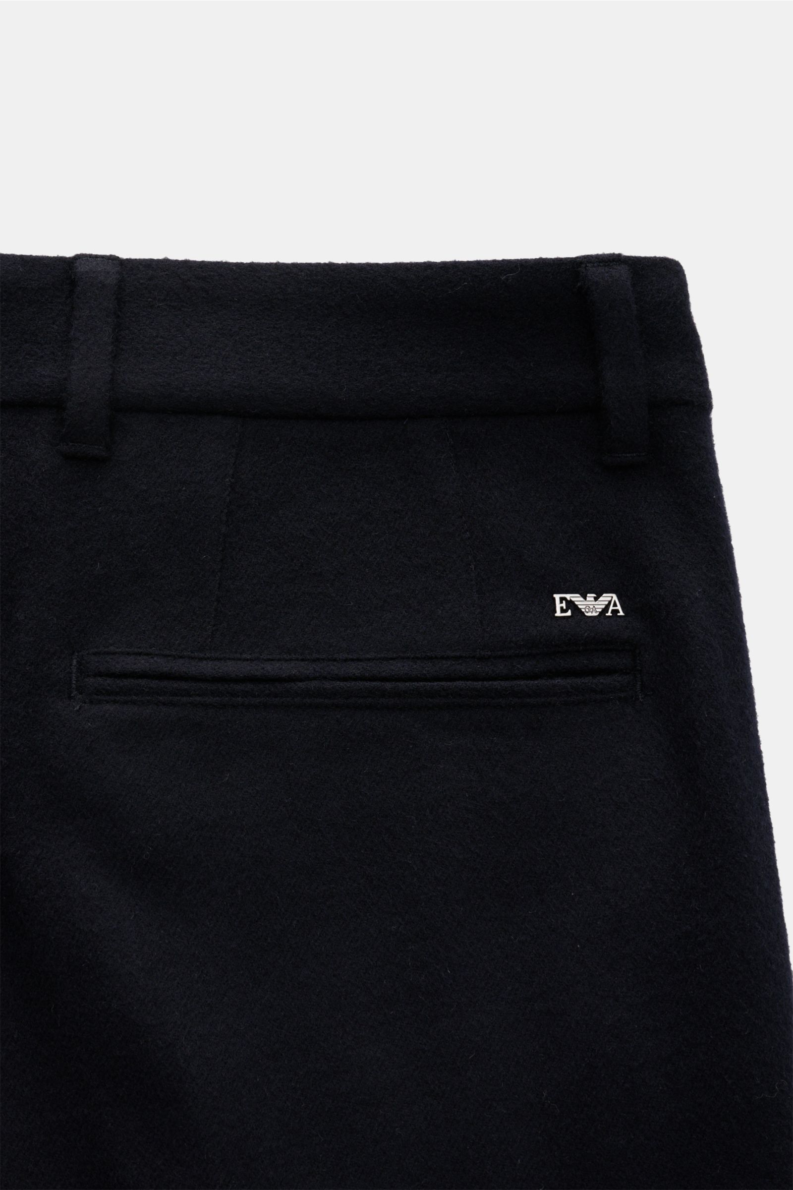 Close-up rear view of Emporio Armani Hose navy made from a mix of Schurwolle and Cashmere with a very soft feel, light quality, Regular Fit, slightly tapered, zipper and waistband hook, French pockets, and piped back pockets.