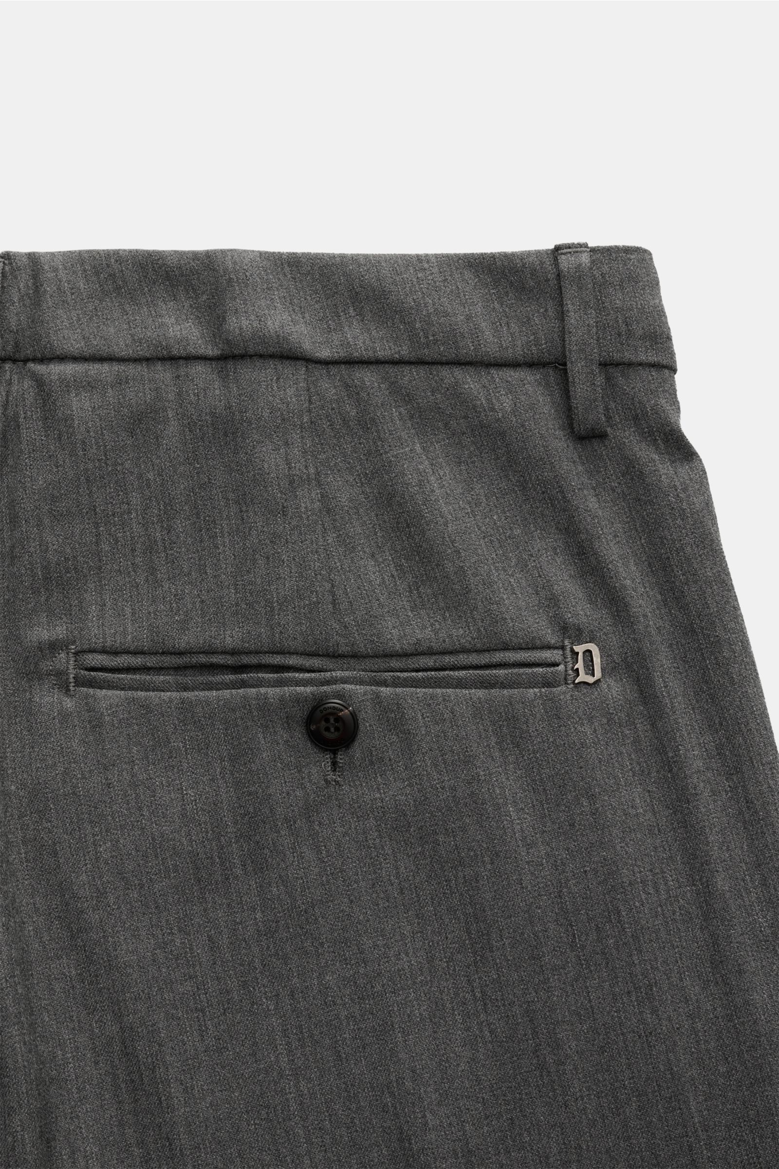 Dondup Hose 'Gaubert' dunkelgrau meliert, Detailfoto Rückseite mit Gesäßtasche, Knopf, Metall-Initial, Microfaser-Wolle-Viskose-Mix, Slim Fit.