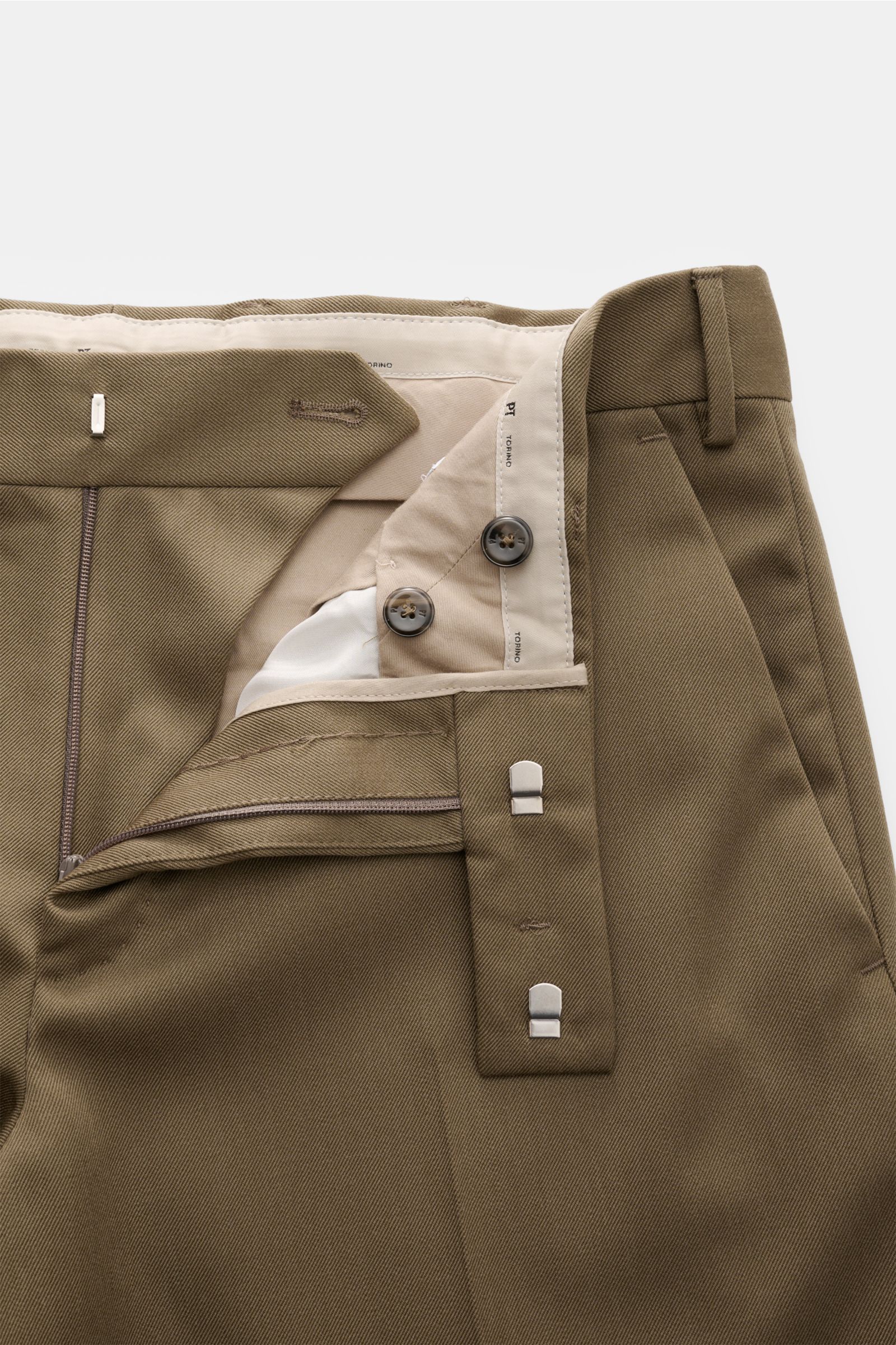 PT Torino Wollhose 'Rebel Fit' oliv aus Twill Wolle, leicht strukturierter Griff, Reißverschluss, Bundhaken, französische und Leistentaschen, Frontansicht.