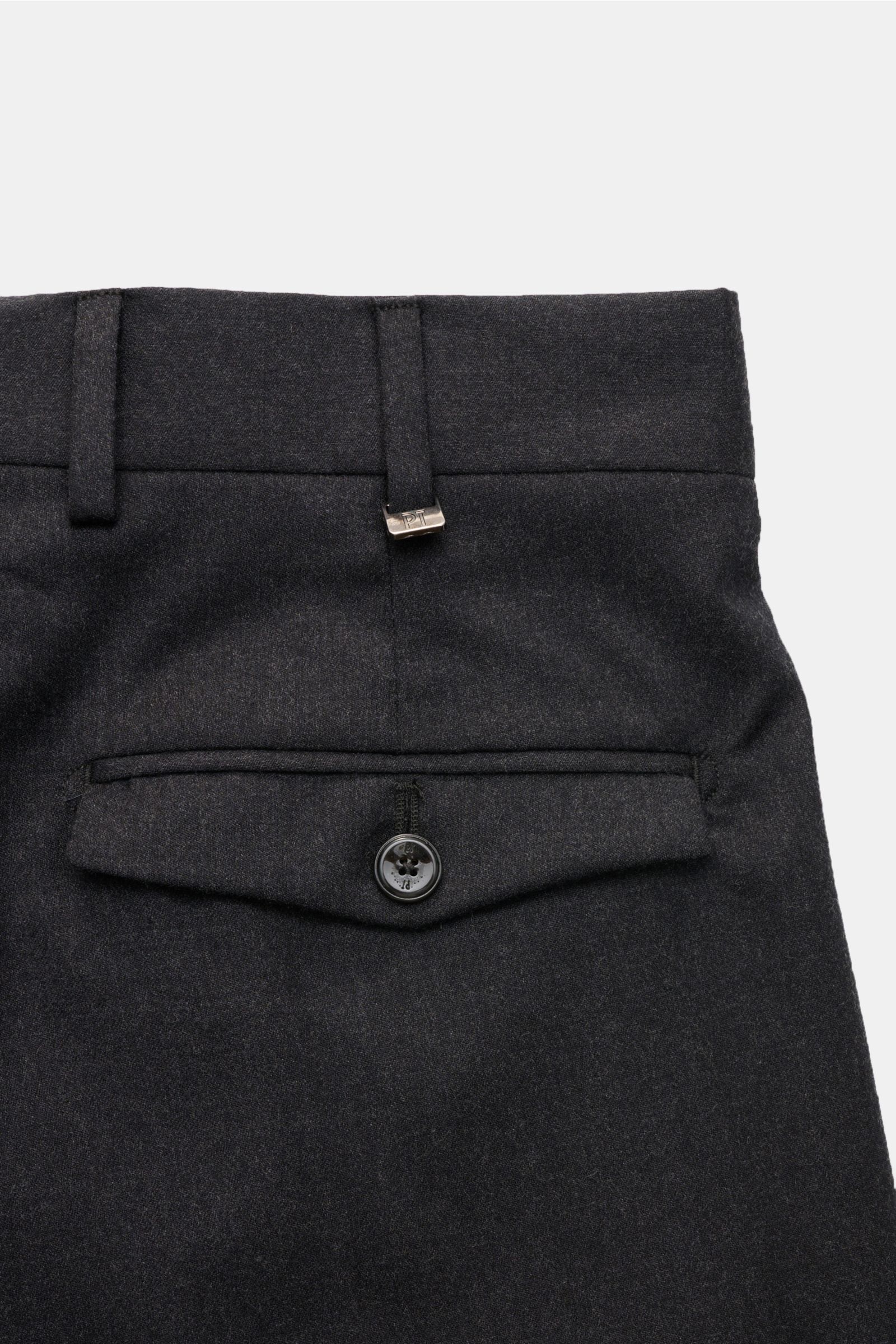 PT Torino Wollhose 'Rebel Fit' anthrazit meliert, Detailaufnahme von hinten, leicht elastische Schurwolle, weicher Griff, Gesäßtasche mit geknöpfter Patte, fixierter Saumaufschlag.