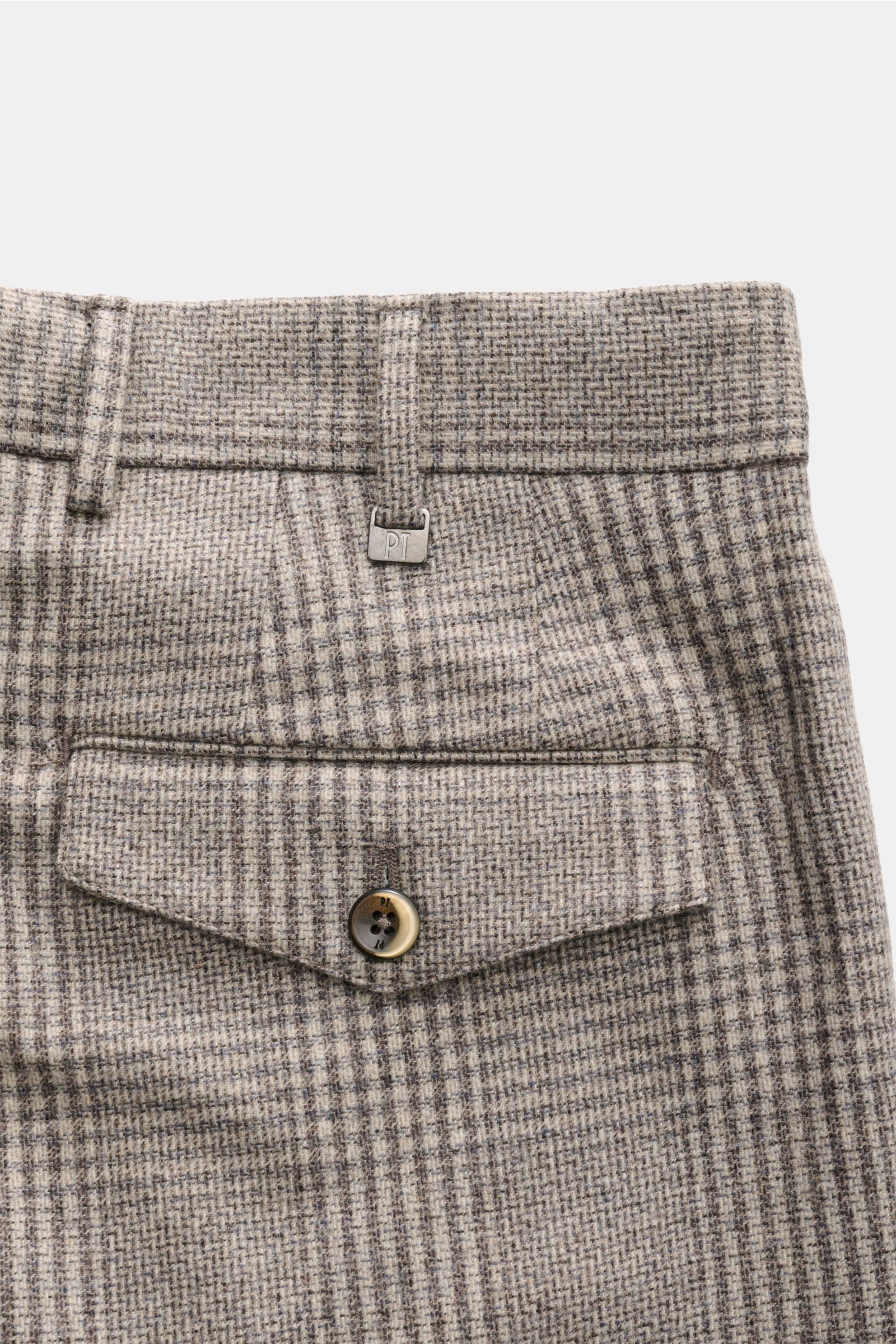 PT Torino Wollhose 'Carrot Fit' grau/creme/navy kariert, Detailansicht von hinten, Wollmix mit Bundfalte, Knopf und Uhrentasche, schmal zulaufend.