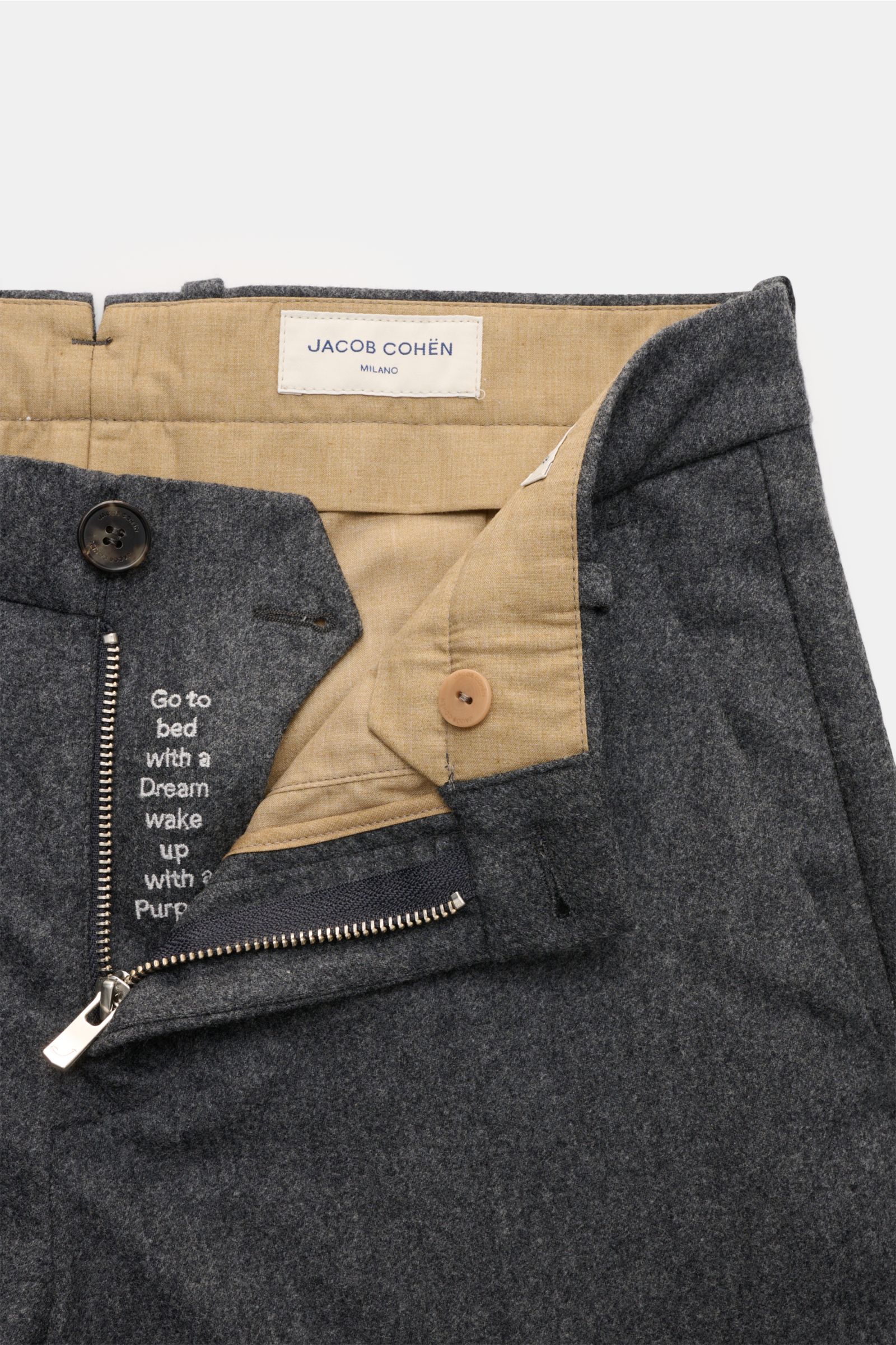 Close-up front view of Jacob Cohen Wollhose 'Bobby' dunkelgrau meliert, showing zipper, button, and beige inner lining. Features: reine Wolle, leicht elastische Qualität, weicher Griff, Slim Fit, schmal zulaufend, Reißverschluss und Bundknopf, französisch