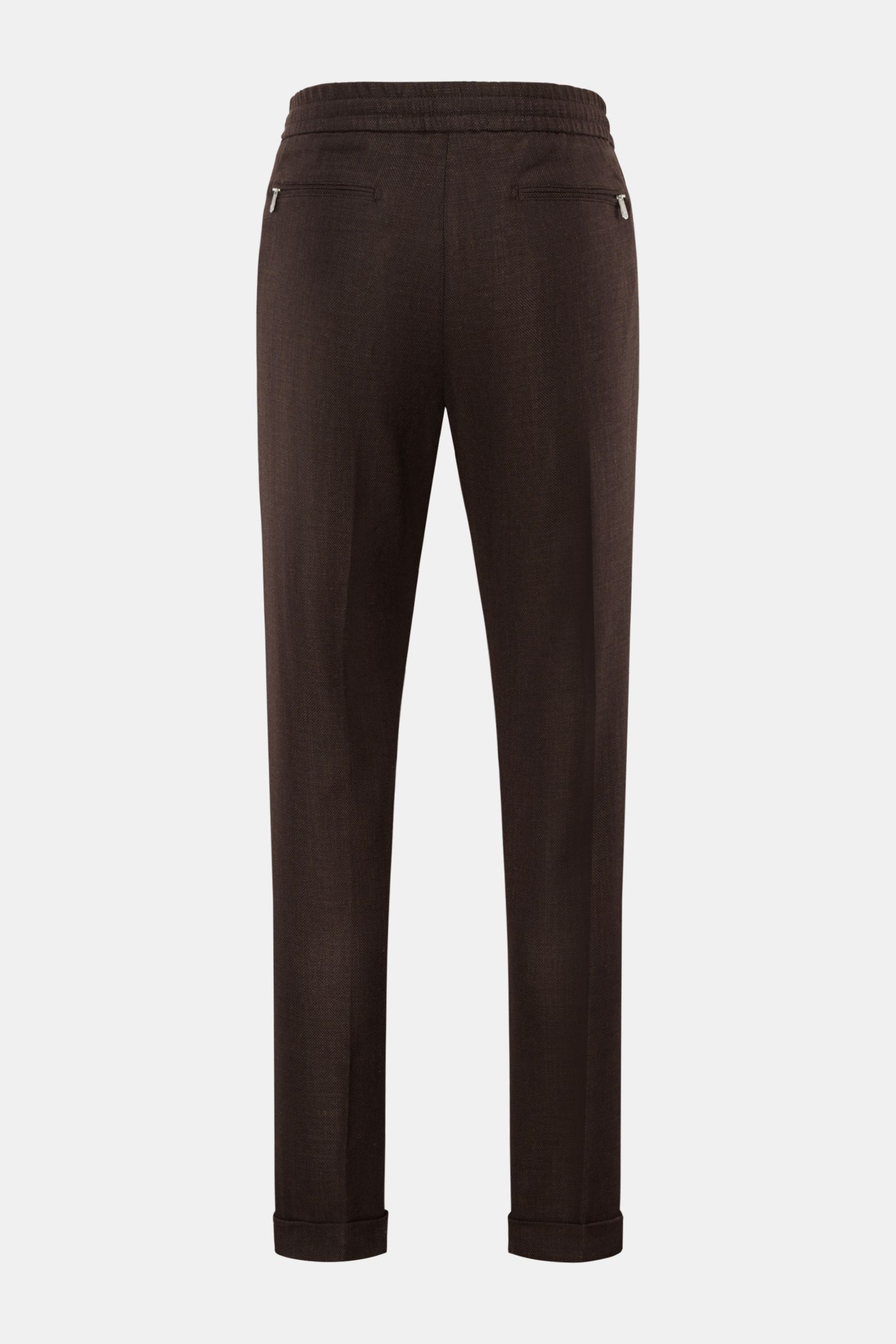 Marco Pescarolo Jogpants 'Caracciolo' dunkelbraun, hinten fotografiert, schmal zulaufend mit elastischem Bund, Reißverschluss, Bundknopf, Zipper-Taschen.