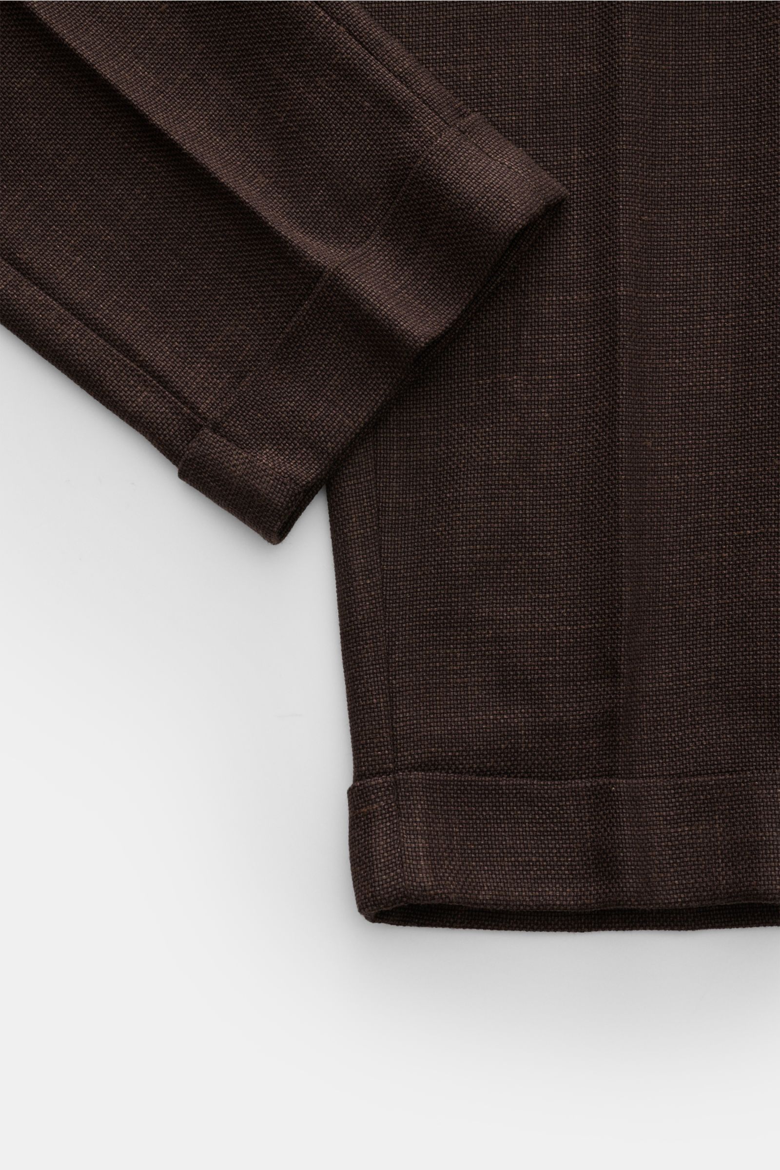 Marco Pescarolo Jogpants 'Caracciolo' dunkelbraun im Detail von oben, edle Schurwollmischung, Regular Fit, elastischer Bund, fixierter Saumaufschlag.