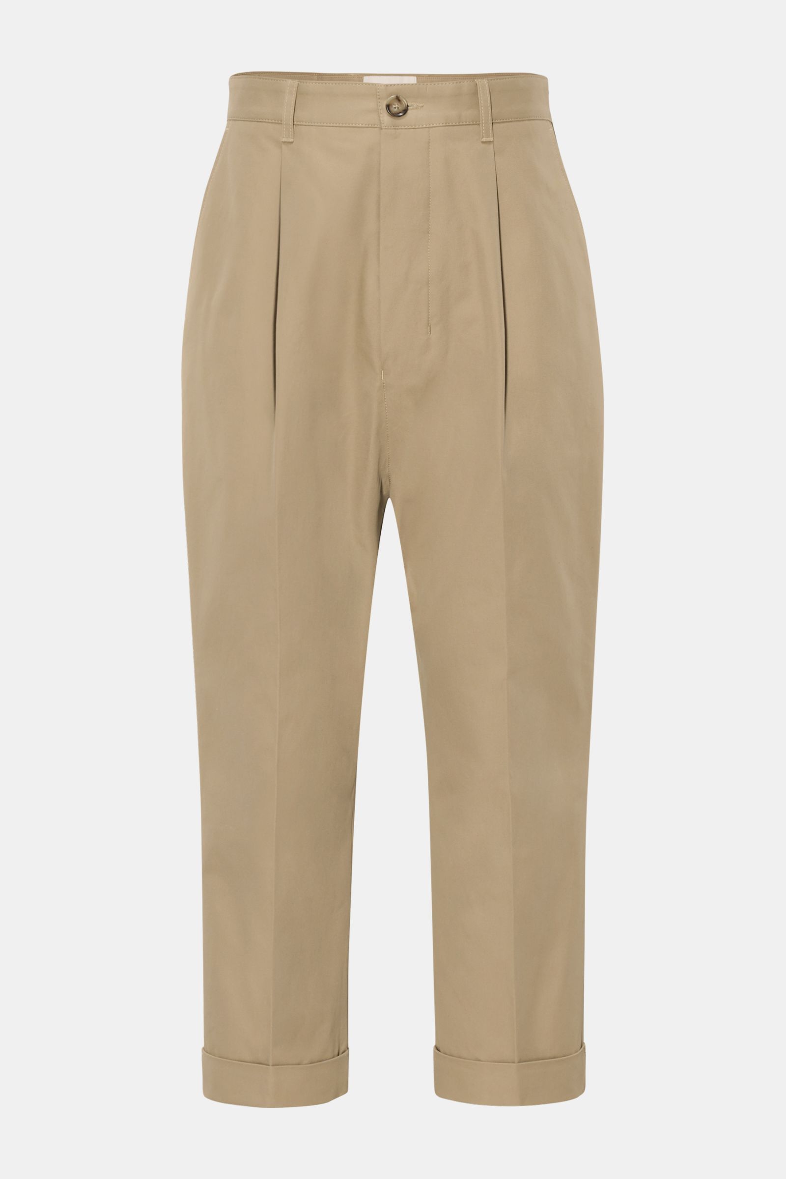 Ami Paris Chino 'Carrot Oversized' sand, frontale Ansicht, kurze Chino mit hohem Bund, fixiertem Saumaufschlag, Button Fly, Tapered Fit, reine Baumwolle.