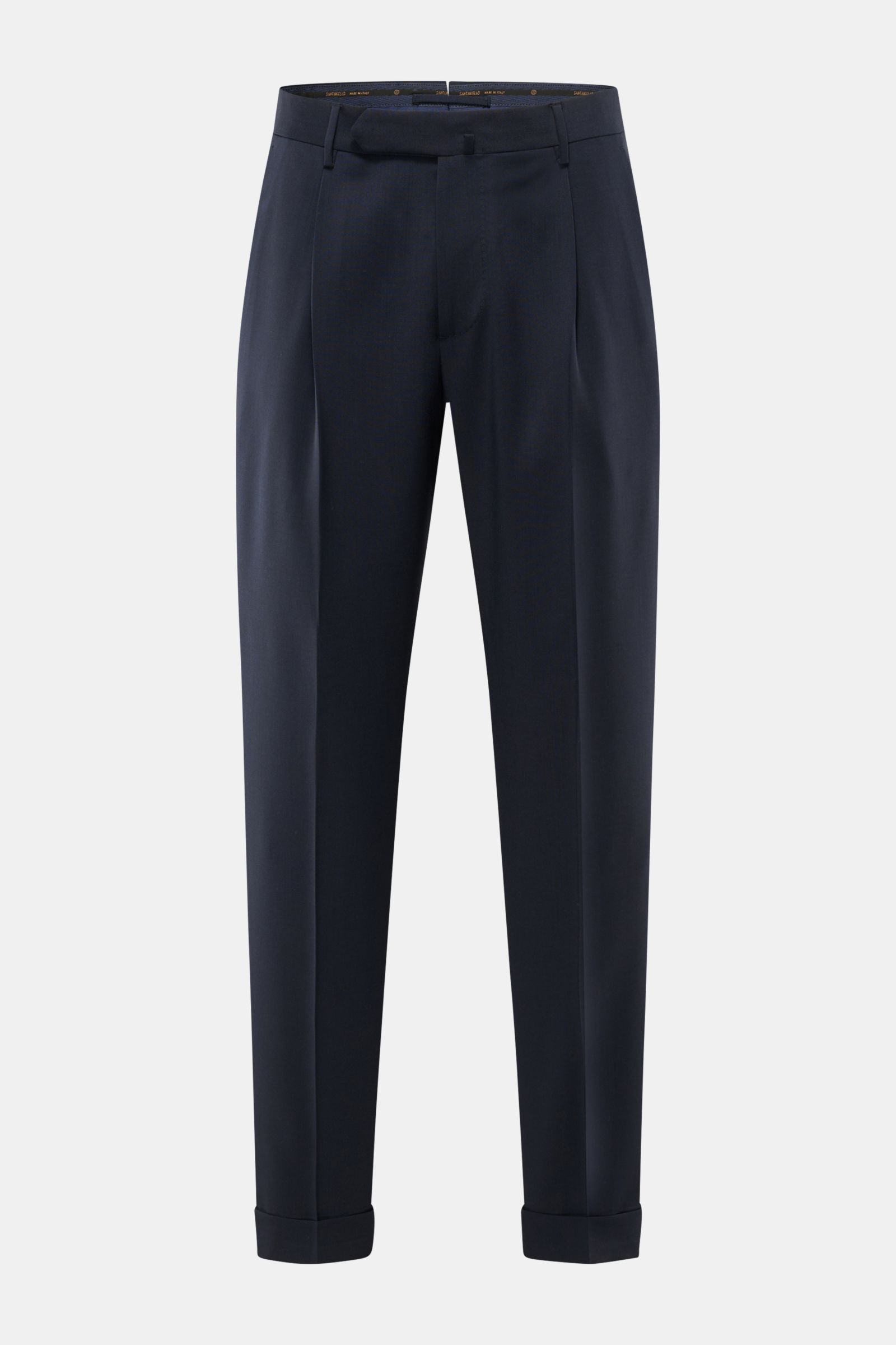 Santaniello Wollhose 'Camerota' navy shown from the front, made of pure wool in a soft, regular fit with zipper, buttons, single pleat, French pockets, buttoned back pockets, and fixed cuff.

Lässigkeit trifft Stil: Die Bundfaltenhose 'Camerota' von SA