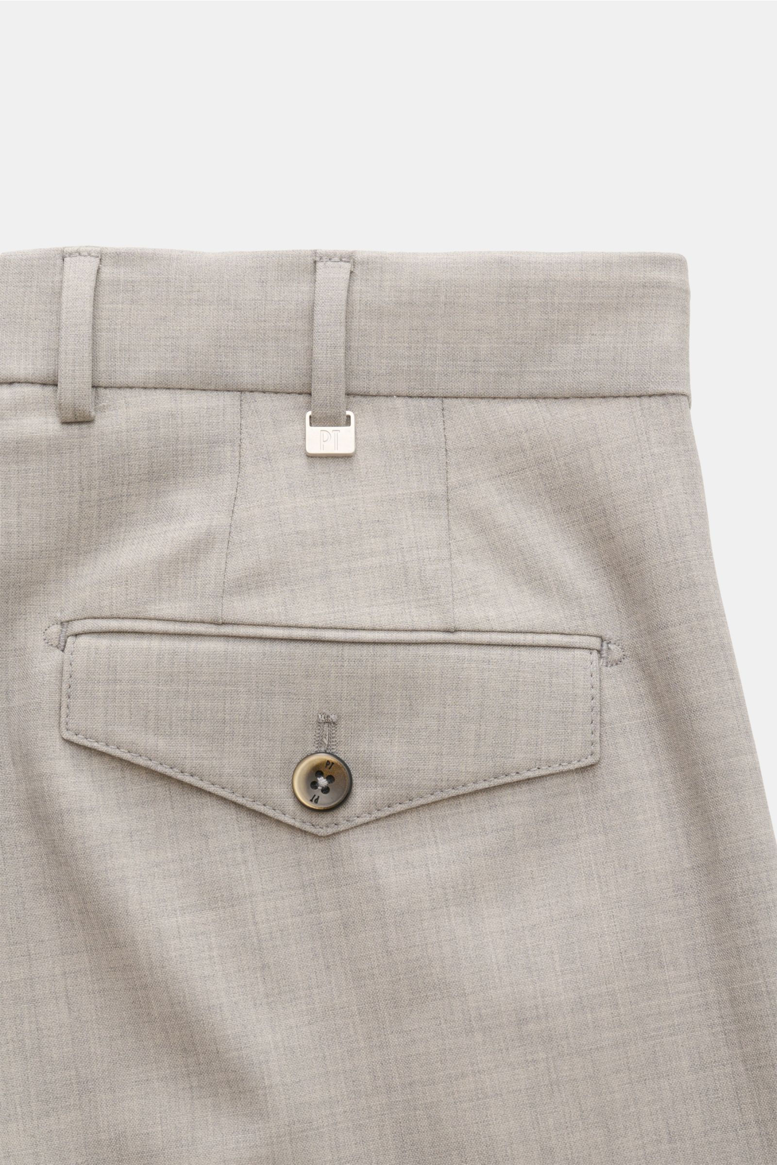 PT Torino Wollhose 'Carrot Fit' hellgrau meliert, Detailaufnahme der Rückseite mit Patten- und Knopf-Gesäßtasche aus elastischer Schurwolle.