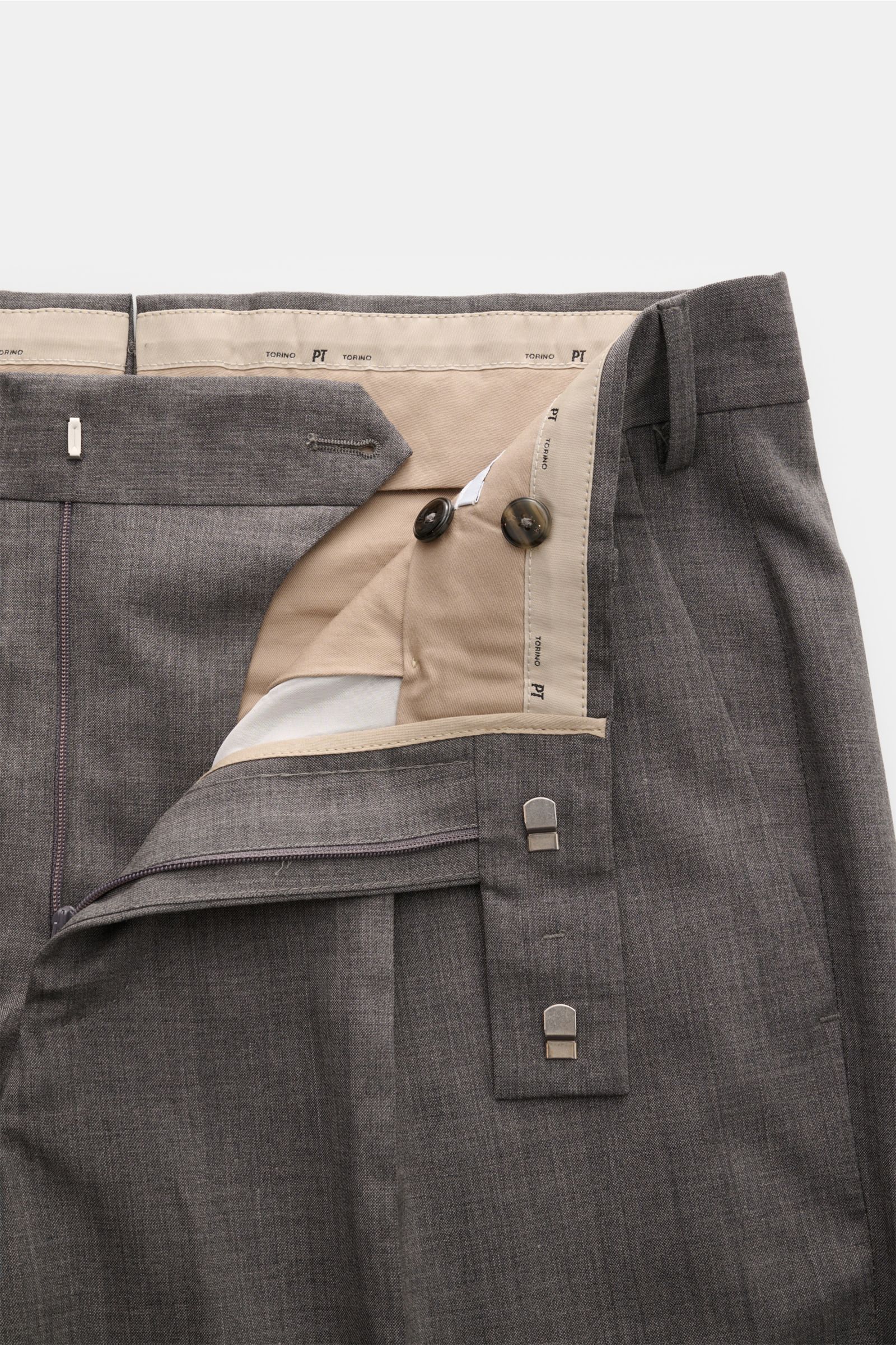 PT Torino Wollhose 'The Rebel' dunkelgrau meliert, Nahaufnahme von offenem Bund mit Reißverschluss, Bundhaken, elastischer Schurwolle, glattem Griff.