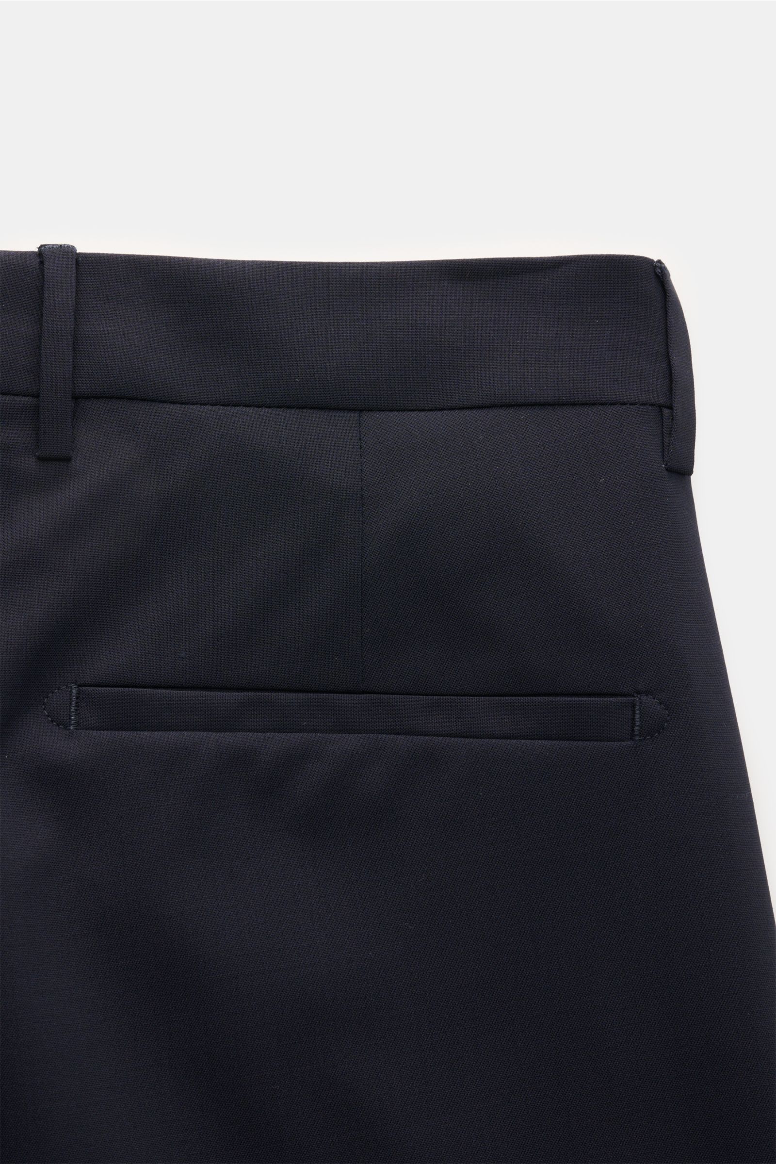 Close-up rear view of Berwich Wool trousers 'Chiaia' navy showing pure virgin wool fabric, single pleat, side and hip pockets, zip, waist buttons, tapered fit, ankle length, and fixed hem turn-up. 

The wool trousers 'Chiaia' by BERWICH give expression