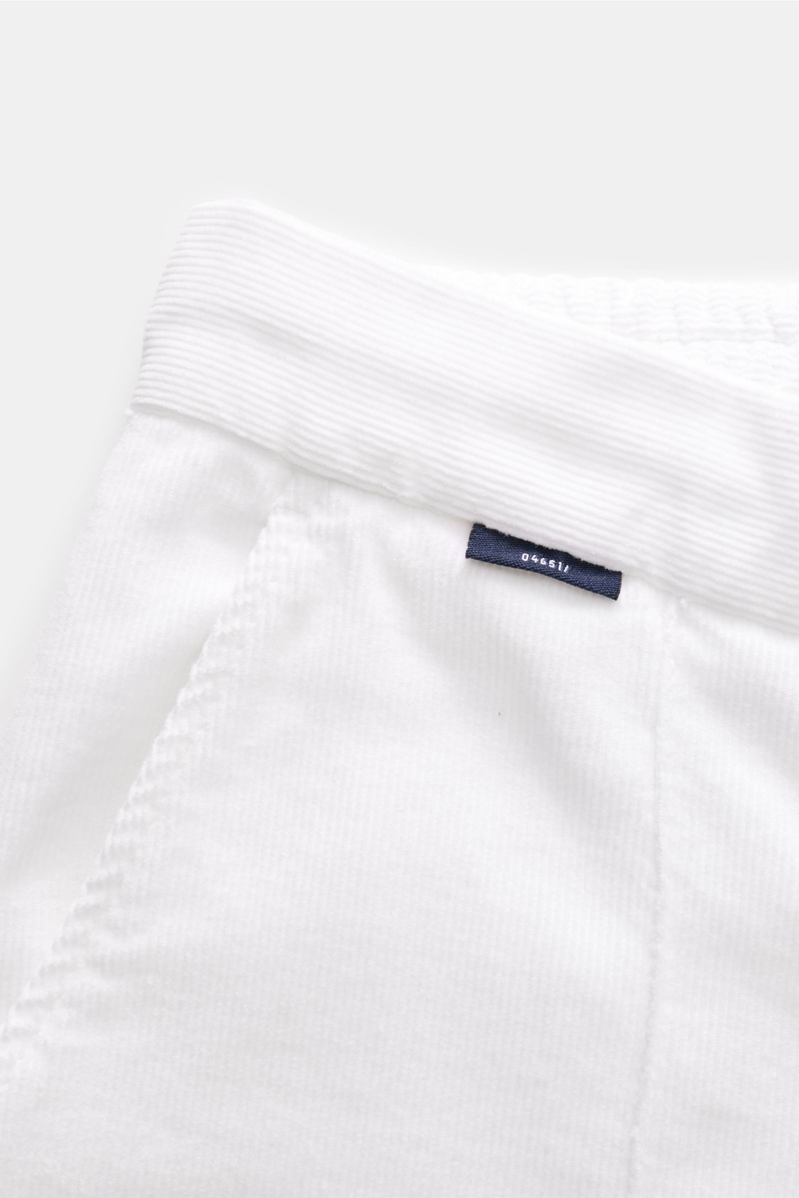 04651/ A trip in a bag Cord-Jogpants weiß