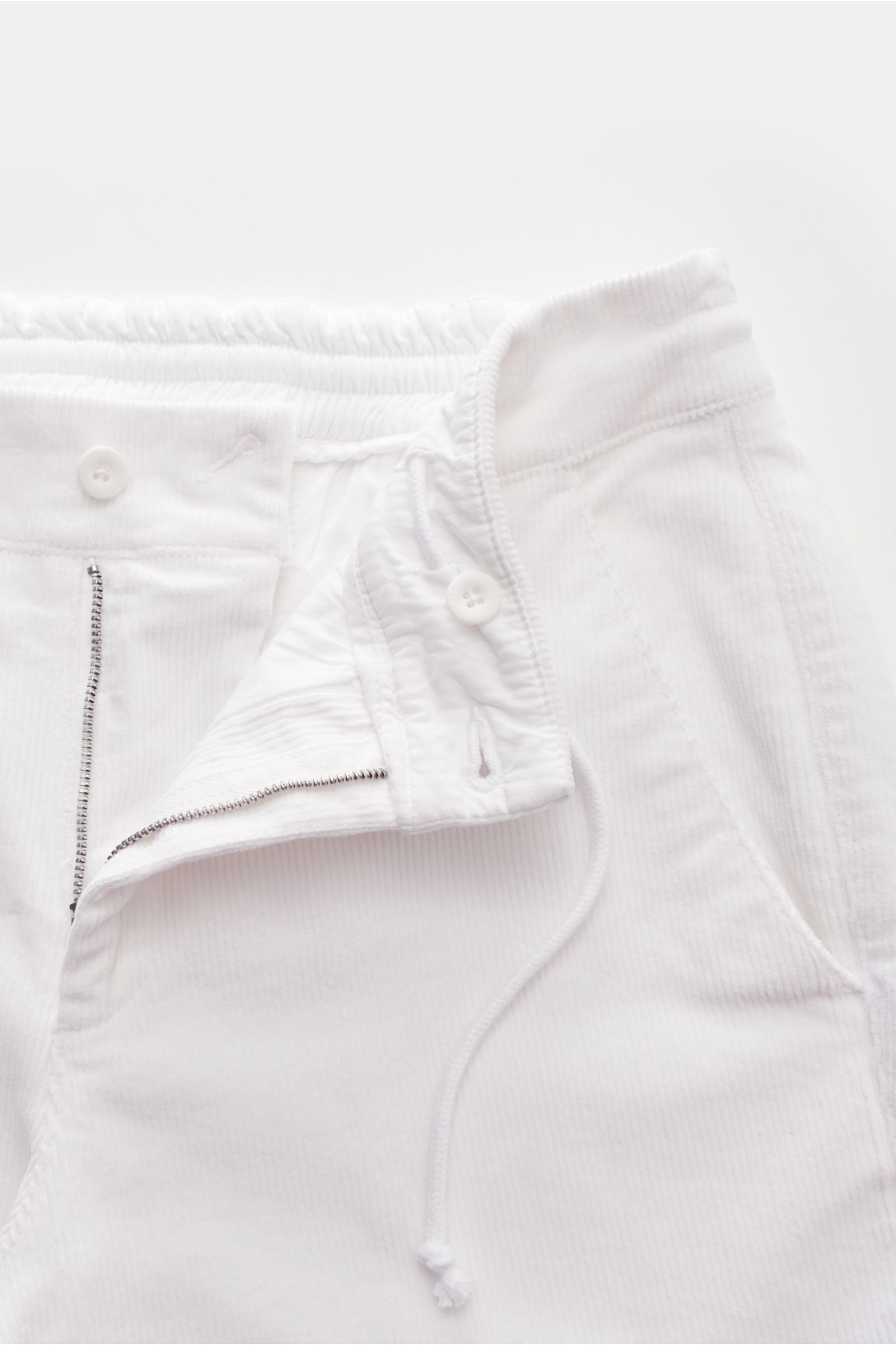 04651/ A trip in a bag Corduroy jogger pants 'Smart Cord Cargo' white