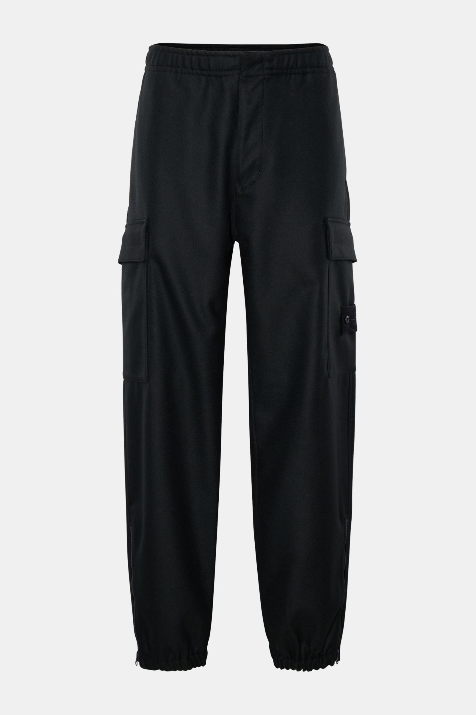 Stone Island Cargo-Jogpants 'Flannel Ghost Piece' dark navy, frontale Ansicht, legere Passform, elastischer Bund, Cargo- und Gesäßtaschen, Kompass-Badge.