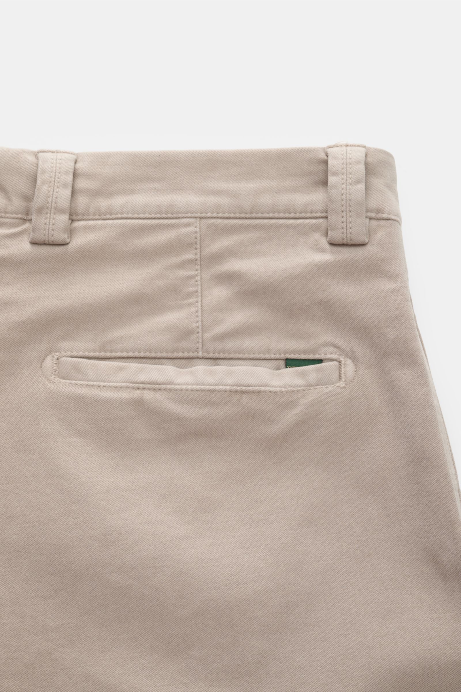 Berwich Baumwollhose 'Chiaia' beige, Detailaufnahme von hinten, weicher Baumwoll-Flanell, Leistentaschen, Tapered Fit, knöchellang, elastisch.