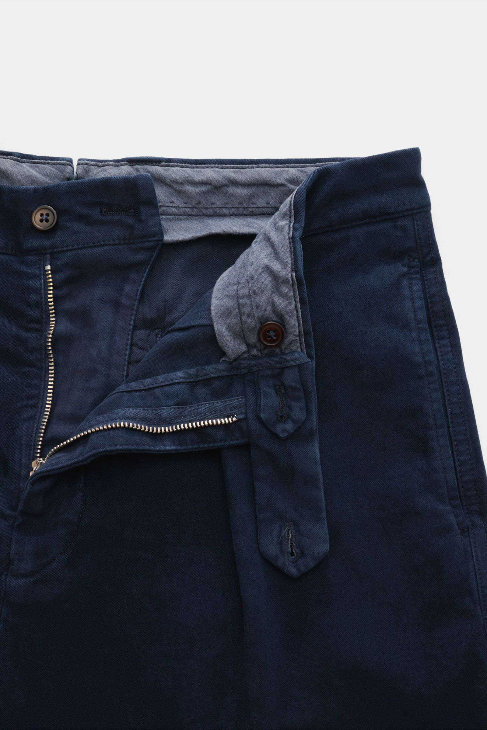 Berwich Baumwollhose 'Chiaia' navy, Frontansicht, weicher Baumwoll-Flanell, leicht elastisch, Tapered Fit, knöchellang, Bund mit Knöpfen, Reißverschluss, Taschen.