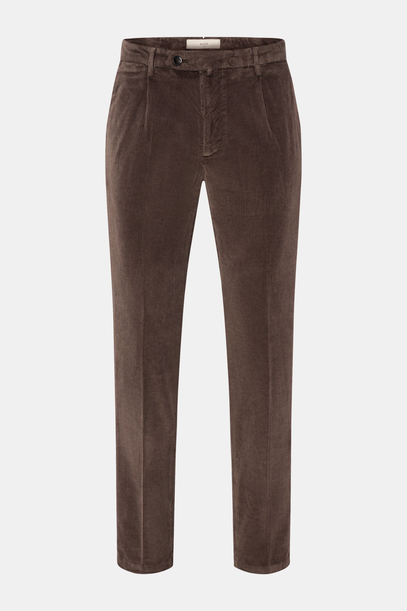 Front view of Briglia 1949 Cordhose dunkelbraun, a tapered fit, ankle-length corduroy pants with soft cotton-modal blend and light stretch for comfort.

Description: Retroesker Allrounder: Diese Cordhose von BRIGLIA 1949 überzeugt mit ihrem soften Materia