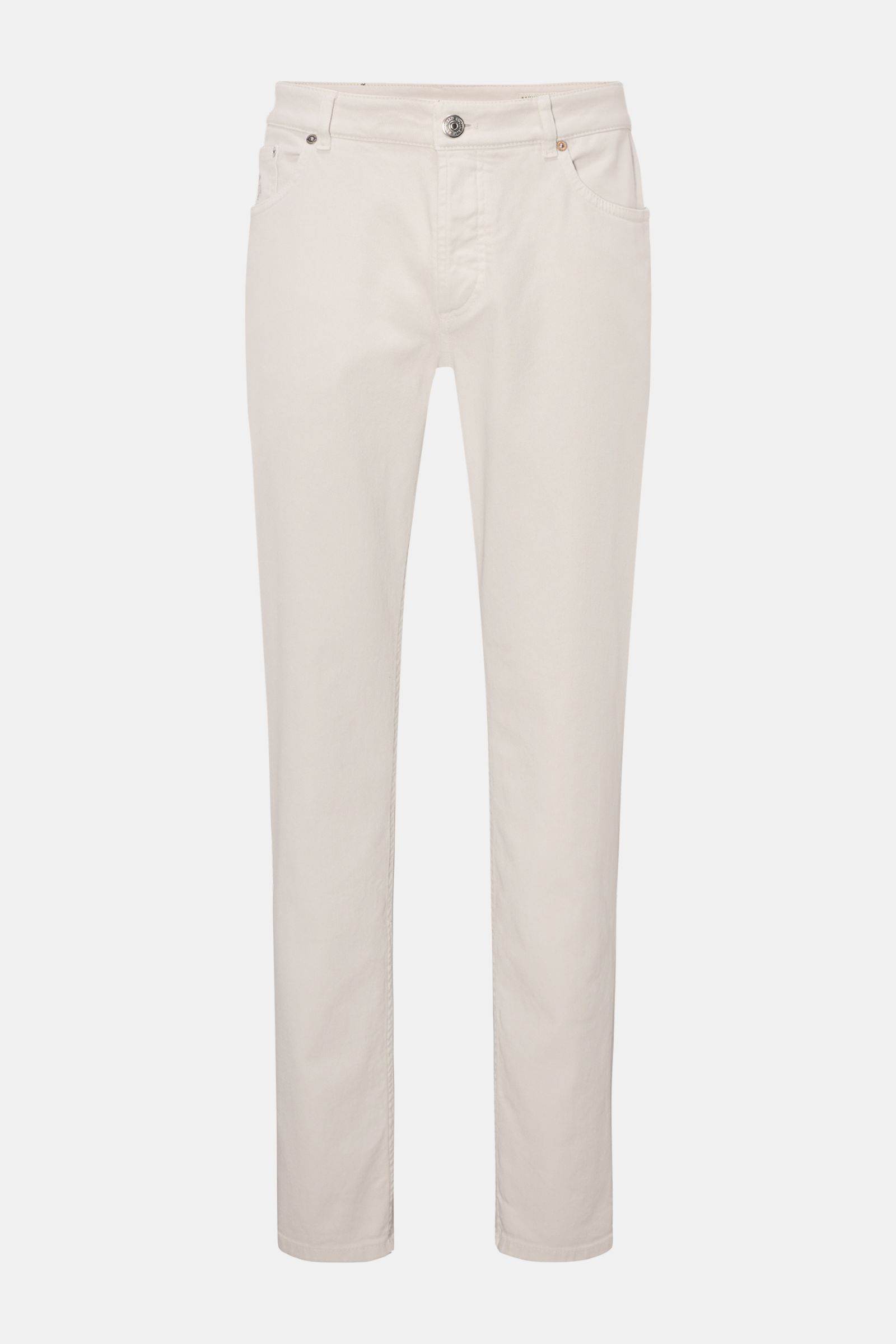Brunello Cucinelli Jeans 'Traditional Fit' sand, Frontansicht, monochrome Five-Pocket-Jeans aus leicht elastischer Baumwolle mit Button Fly und genarbtem Leather Patch.
