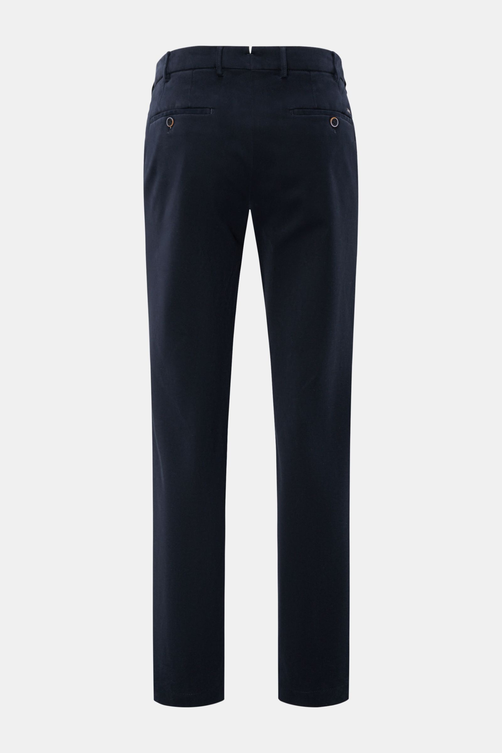 Hiltl Baumwollhose 'Parma' navy Rückansicht, Slim Fit, elastische Baumwolle, französische Taschen, paspelierte Gesäßtaschen mit Knopf.