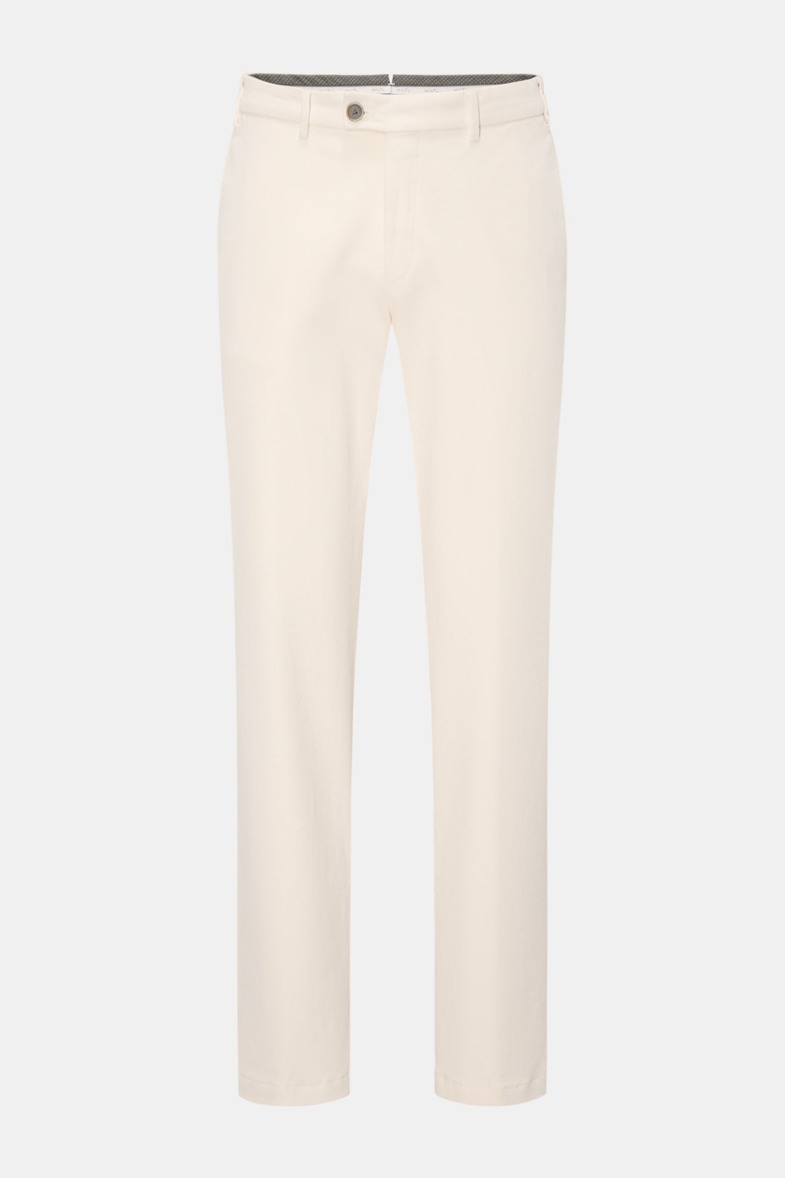Hiltl Baumwollhose 'Parma' creme, Slim Fit Chino, elastisch, weich, schmal zulaufend, Reißverschluss, Bundknopf, französische Taschen, frontal fotografiert.